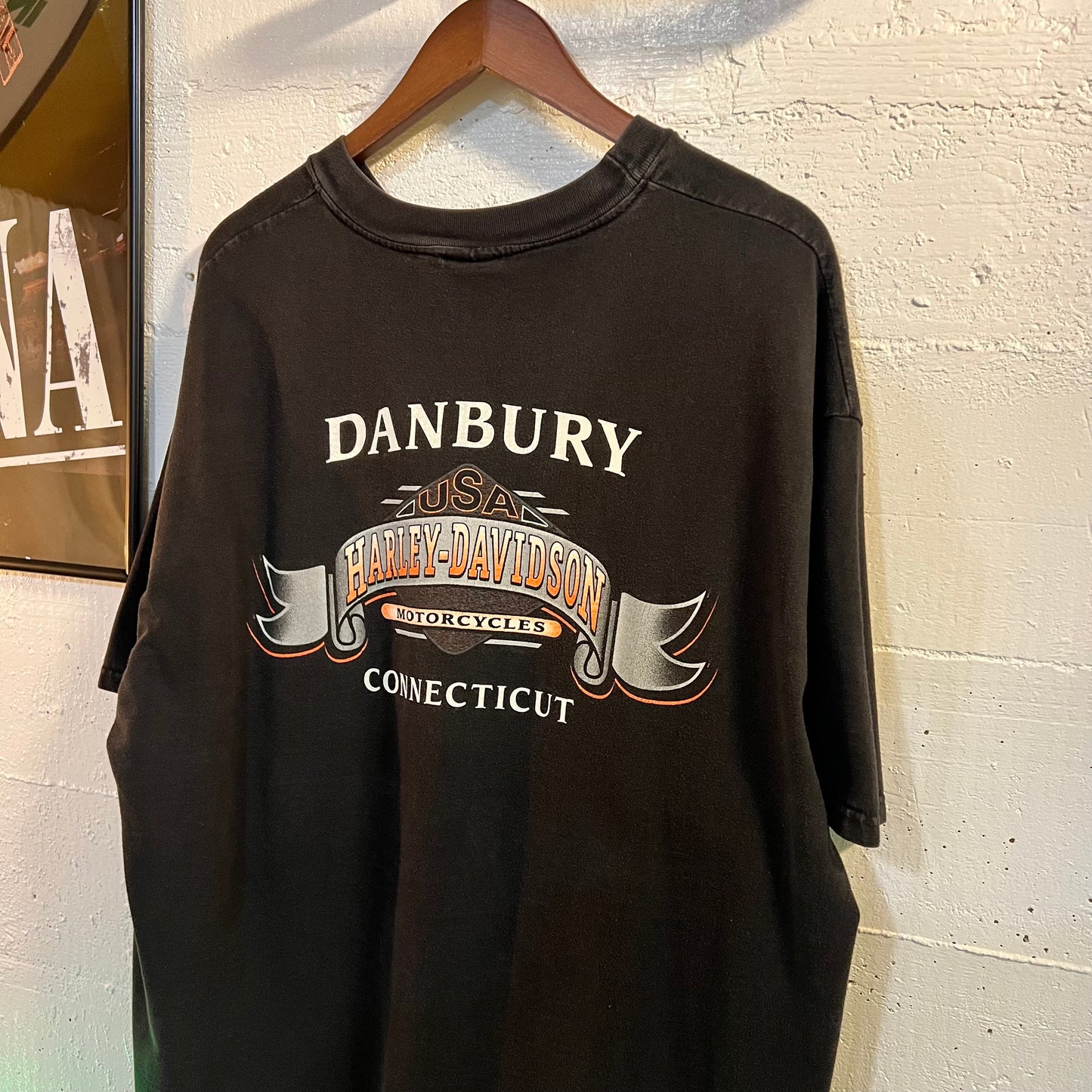 Vintage 90's Harley Davidson Danbury, Connecticut 'Eagle' Pocket T-Shirt - Size 2XL - Made In USA - Black/Multicolor