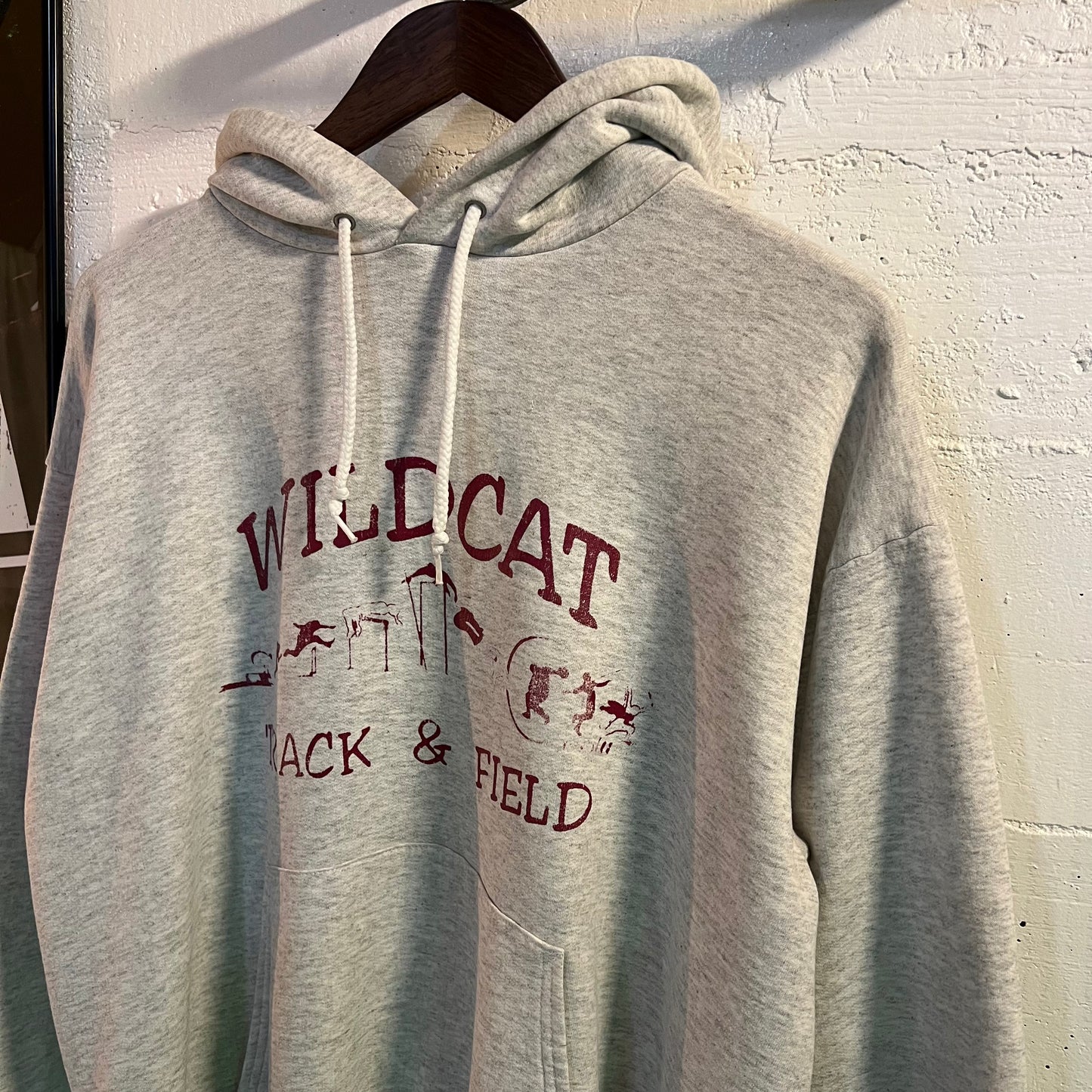 Vintage 90's Wildcat Track & Field Hoodie Sweatshirt - Size Large - Ash Heather Gray/Red