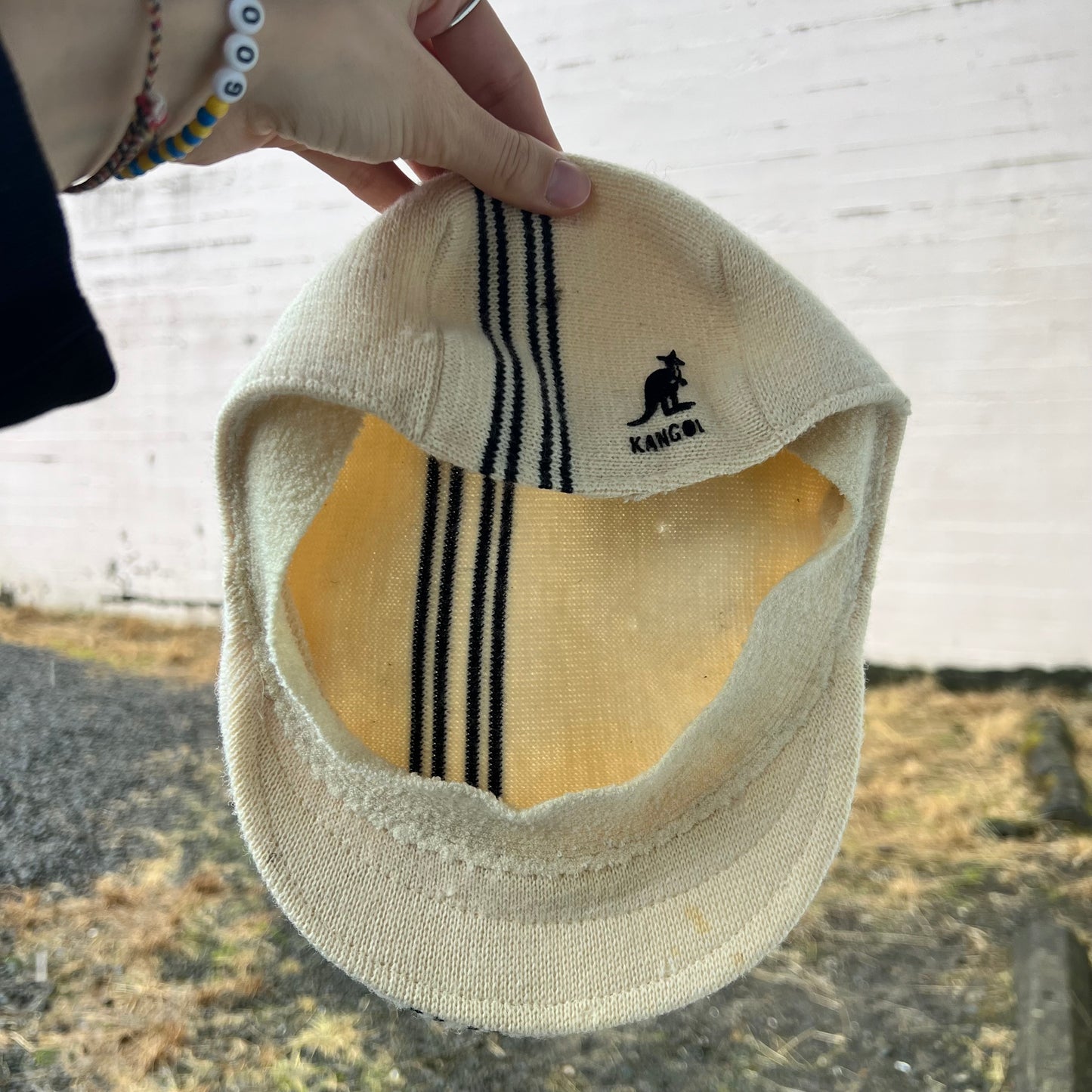 Vintage Kangol Knitted Striped Flat Cap Hat - Size O/S - Made In Great Britain - Beige/Black