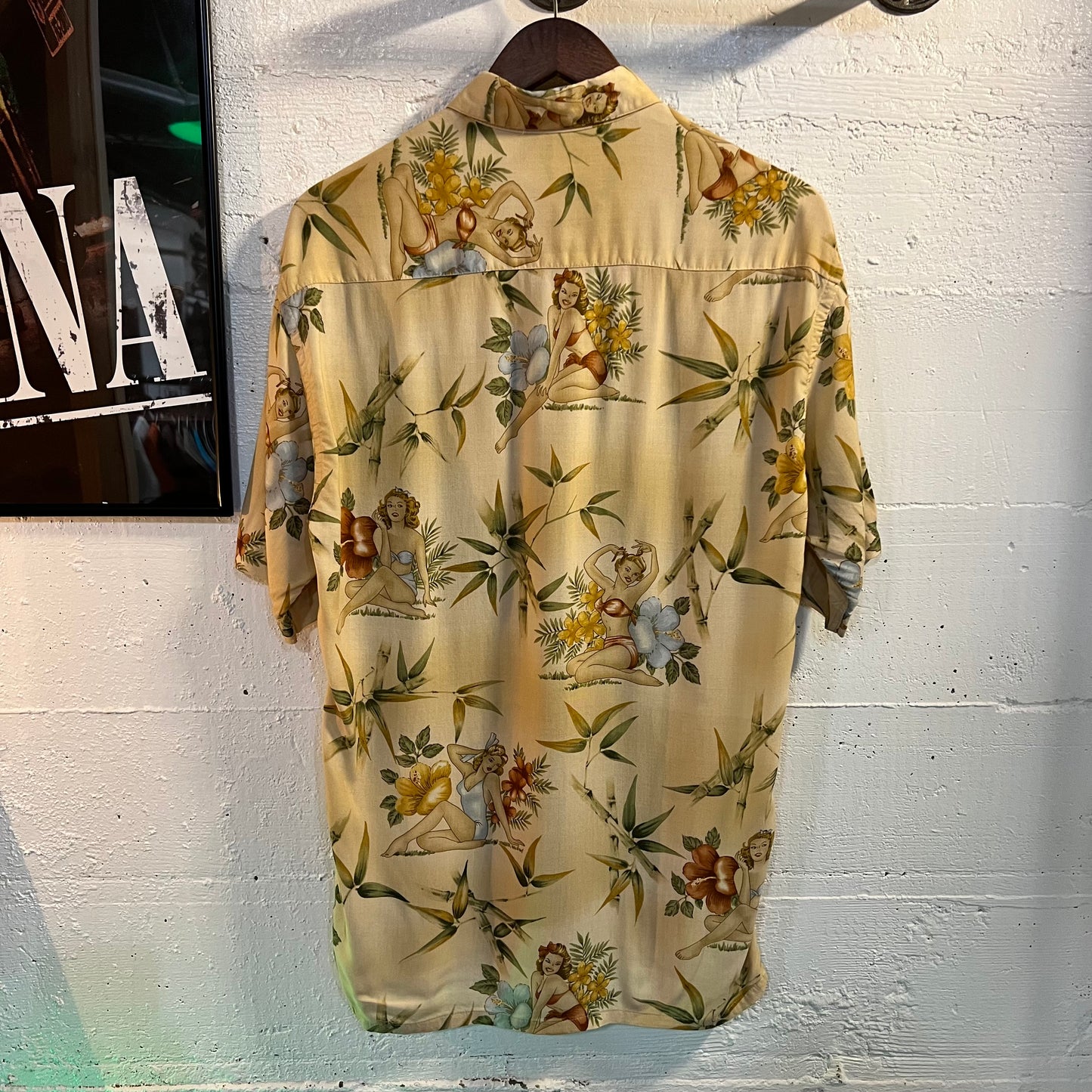Vintage Pierre Cardin Hawaiian Pin Up Rayon Short Sleeve Button Up Shirt - Size Small - Made In Korea - Earth Toned