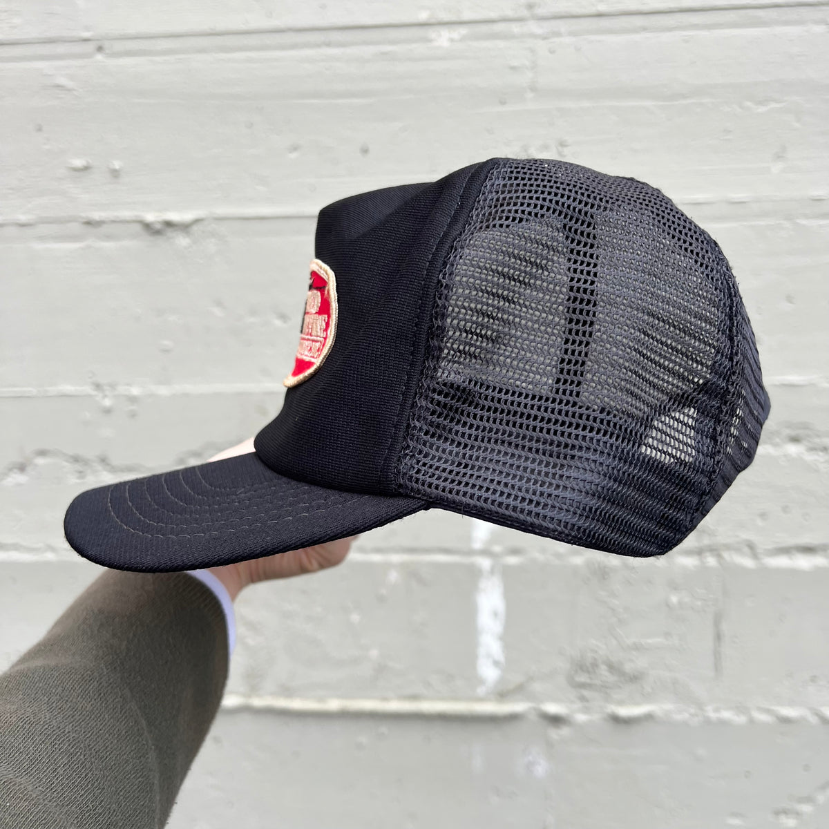 Vintage 1970's Fred Devine Diving & Salvage, Inc Mesh Trucker Hat - O/S - Made In USA - Black/Red