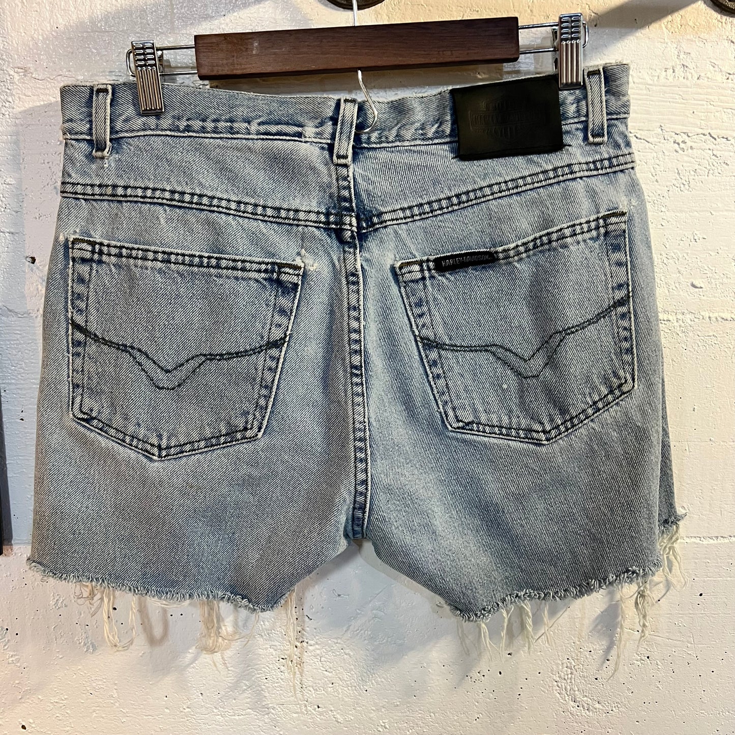 Vintage Harley Davidson Traditional Cut Off Denim Shorts - Size 33 - Light Wash