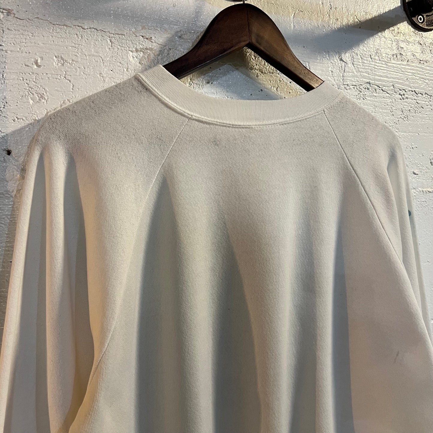 Vintage 80’s Distressed Mackinac Island University Raglan Sleeve Crewneck Sweatshirt - Size Large - Made In USA - White/Blue