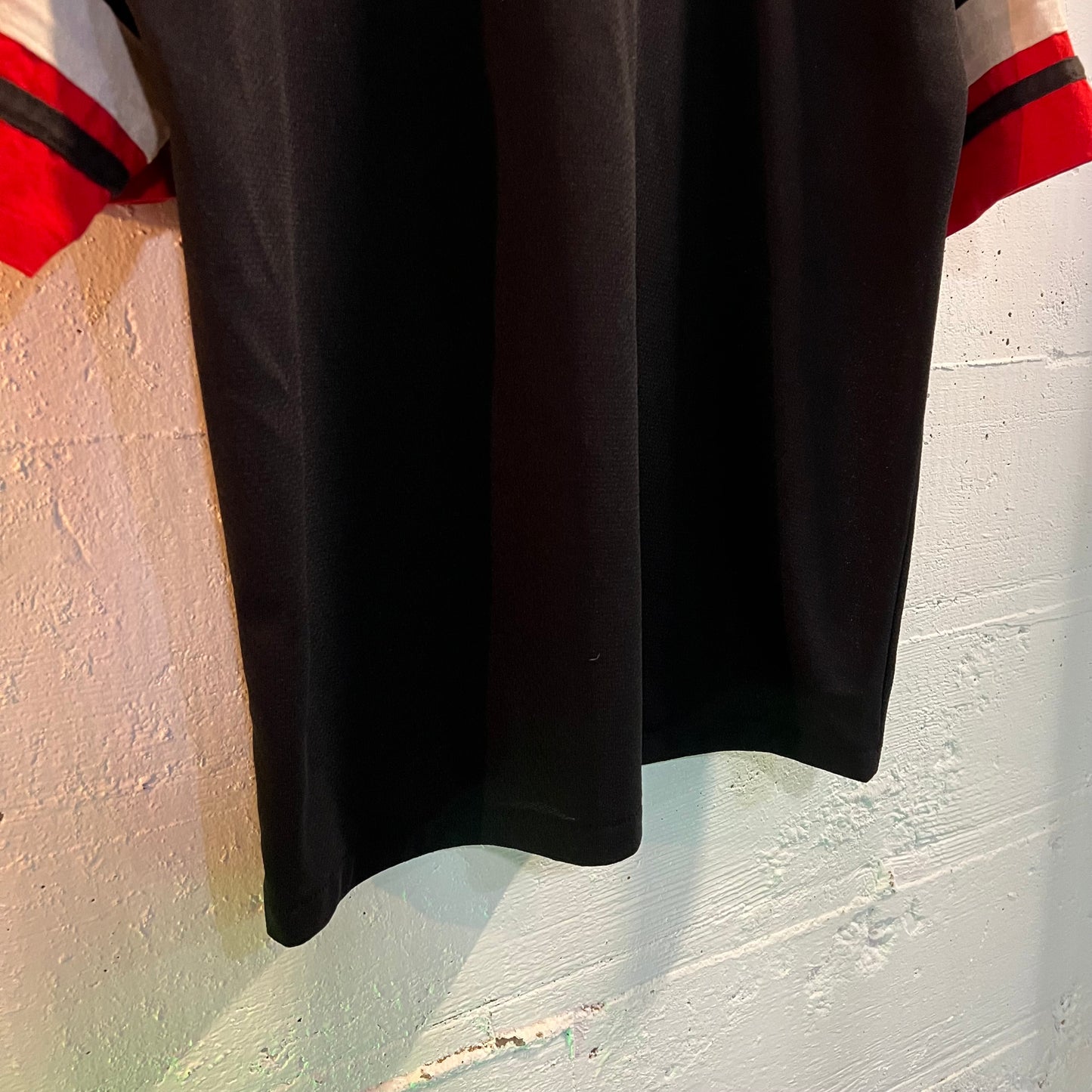 Vintage 90's Atlanta Falcons NFL Scrimmage Jersey Shirt - Size Large - Single Stitch - Black/Red/White