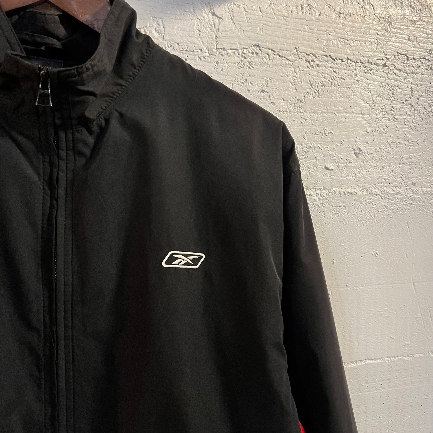 Vintage Embroidered Reebok Windbreaker Zip-Up Jacket - Size Large - Black/Red