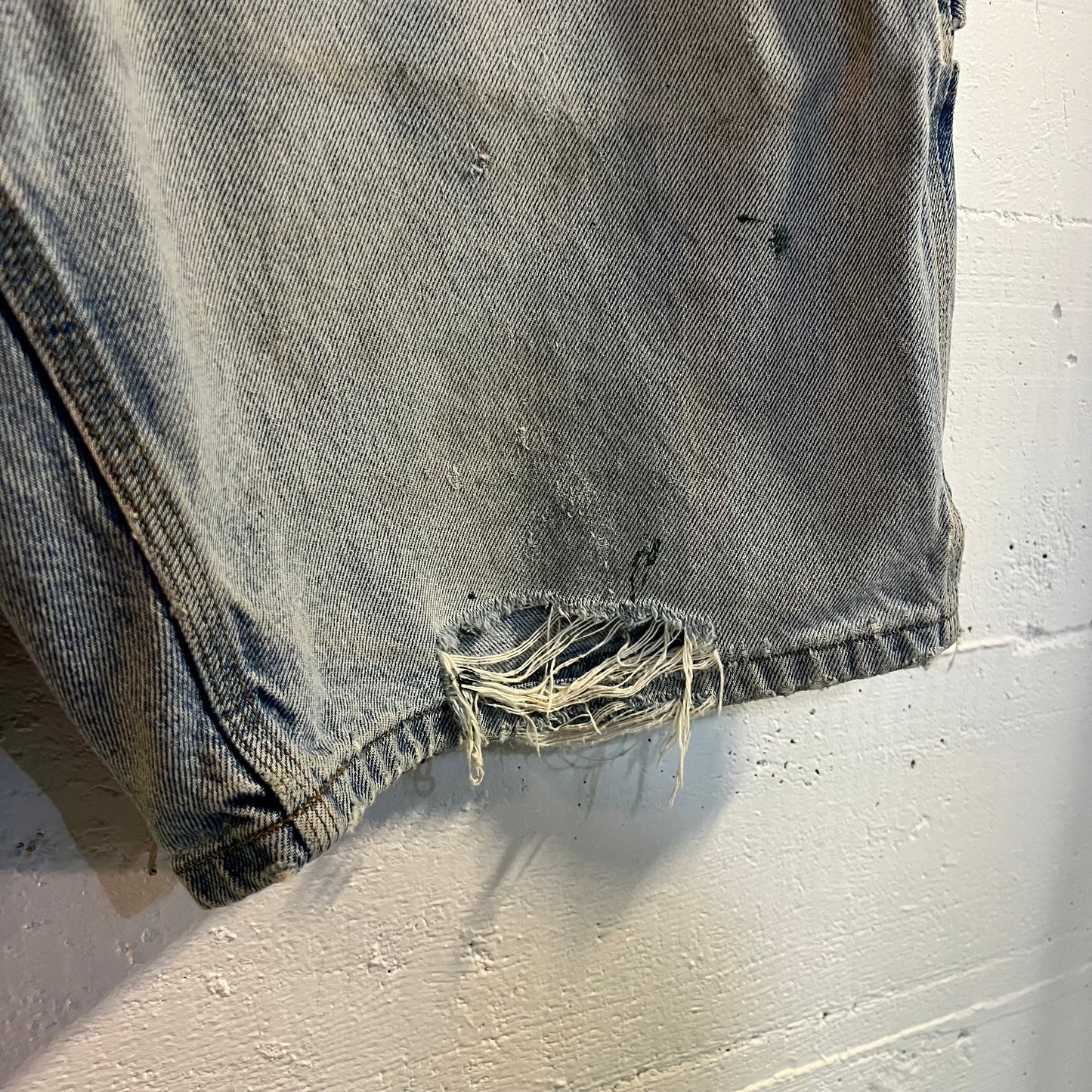 Vintage Distressed Carhartt Denim Cargo Shorts - Size 36 - Faded Light Wash