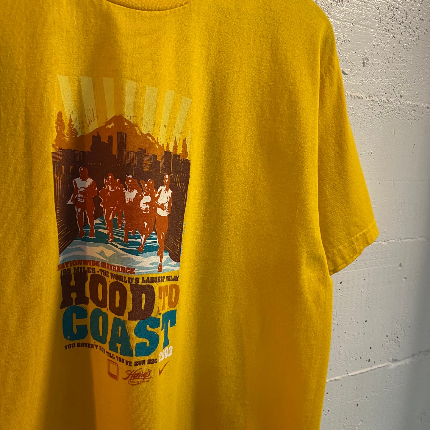 Vintage 2003 Nike Hood To Coast Relay 'Race Official T-Shirt - Size Medium - Silver Tag - Yellow