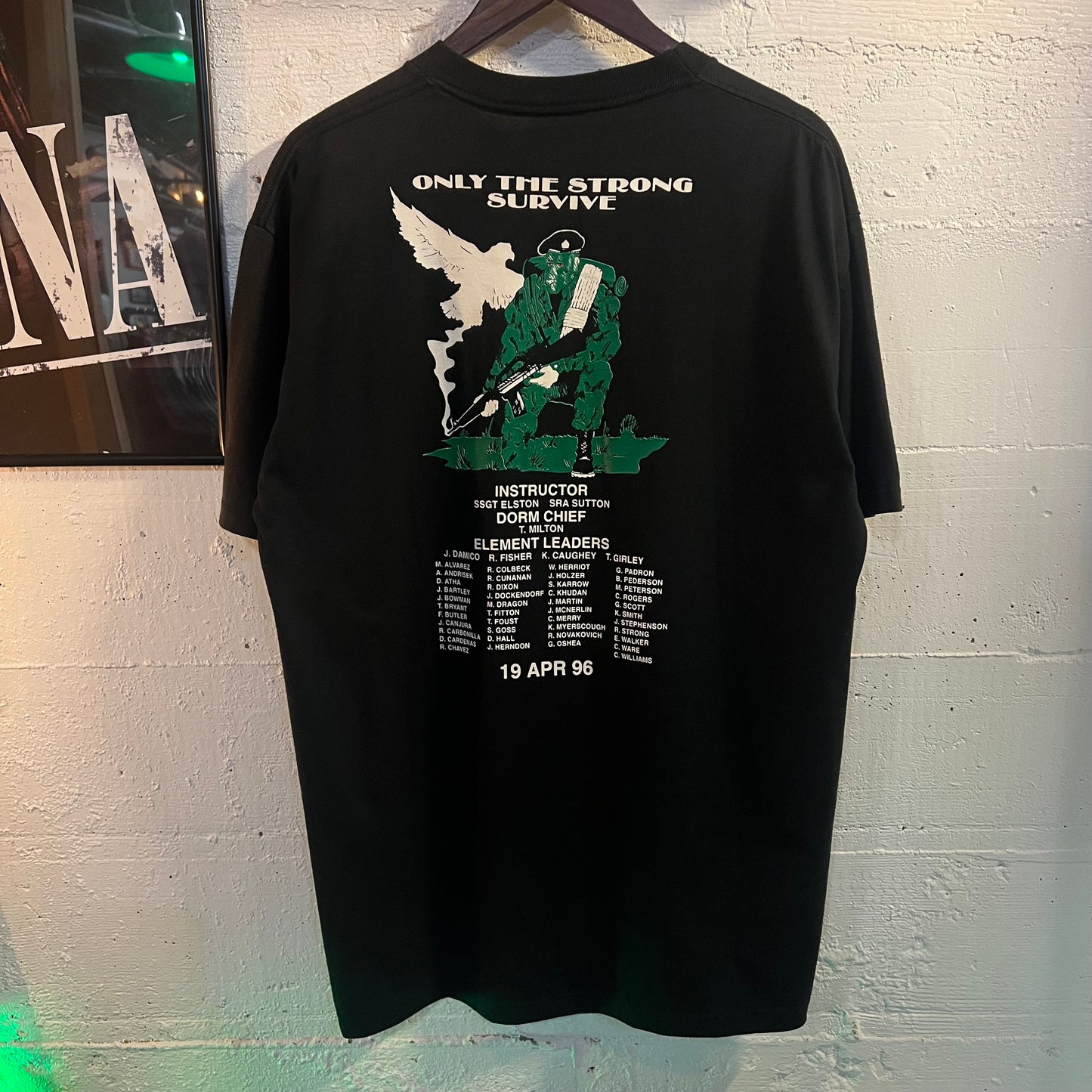 Vintage 90's Military Squadron 'Pain is a state of mind' Graphic T-Shirt - Size XL - Made In USA - Jerzees - 1996