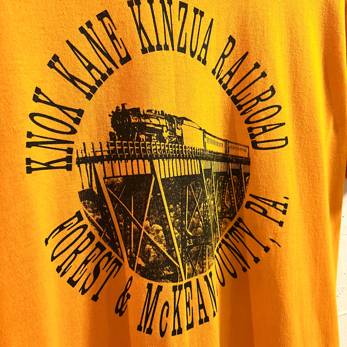 Vintage 80’s Knox Kane Kinzua Railroad, PA Single Stitch T-Shirt - Size Large - Made In USA - Yellow/Black