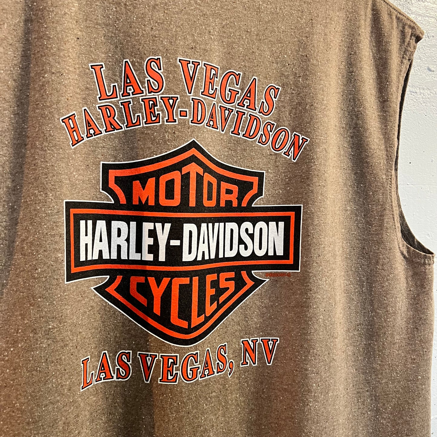 Vintage 2005 Harley Davidson Las Vegas, Nevada Muscle T-Shirt - Size Large - Made In USA - Brown/Multicolor