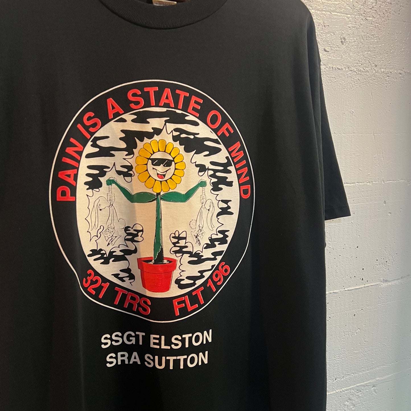 Vintage 90's Military Squadron 'Pain is a state of mind' Graphic T-Shirt - Size XL - Made In USA - Jerzees - 1996