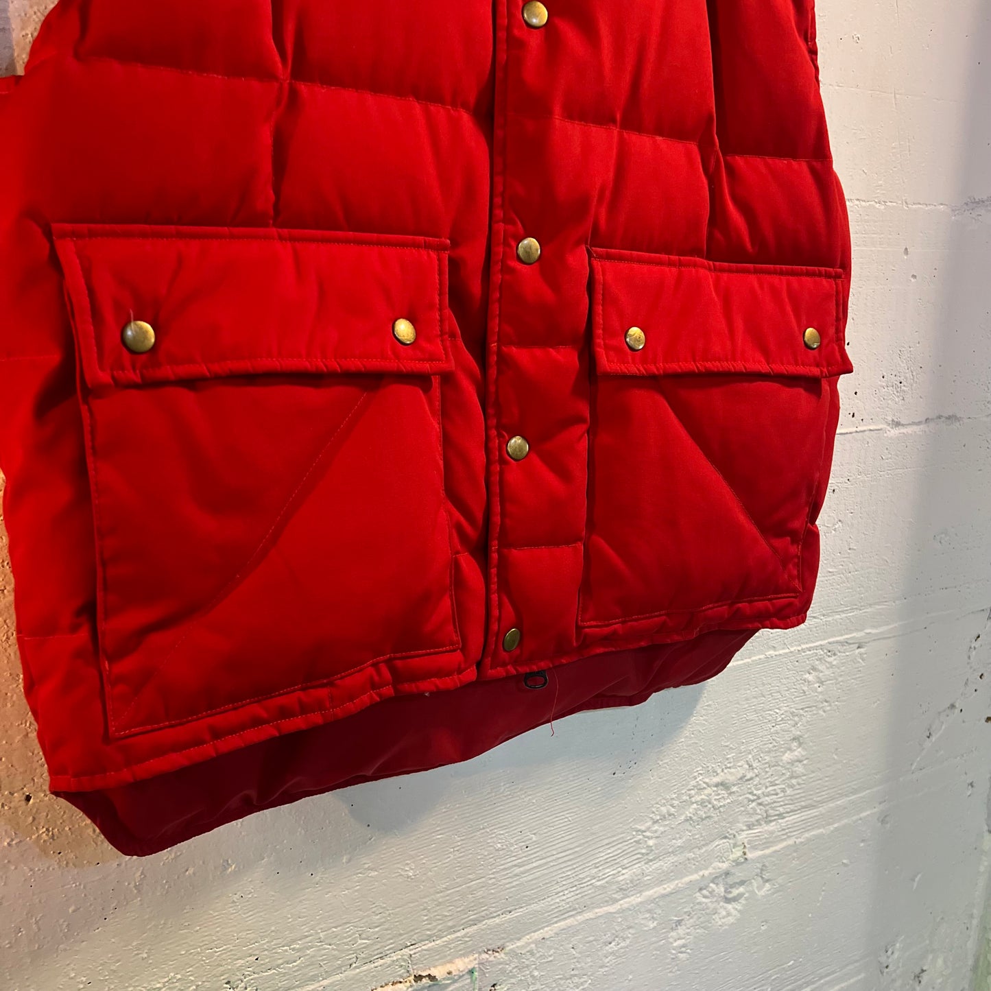 Vintage 1980's Black Sheep Western Down Puffer Snap Vest - Size Medium - Red
