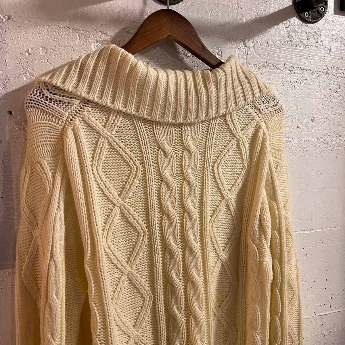 Vintage 70’s Sears Kings Road Fisherman’s Cable Knit Pullover Knitted Sweater - Size Medium - Cream