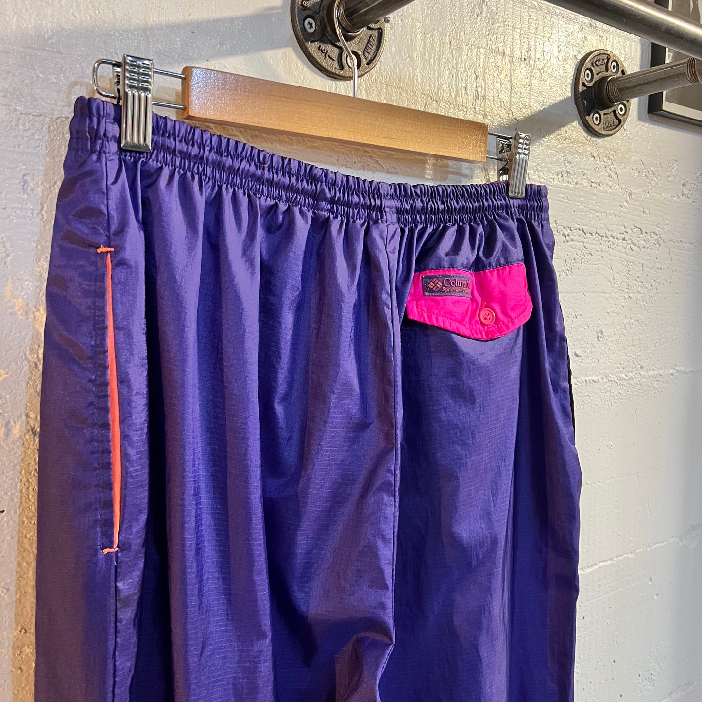 Vintage Columbia Women’s Windbreaker Top & Bottom Set - Size XL/L - Made In Taiwan - Purple/Pink/Orange