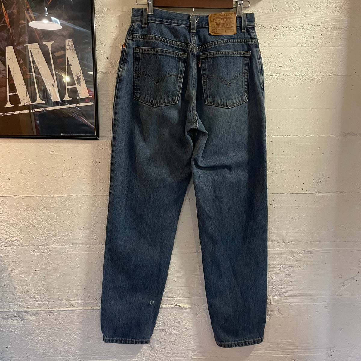 Vintage 90's Levi's 550 Relaxed Fit Denim Jeans - Size 10 Reg. M (28) - Made In USA - Mid Wash Denim