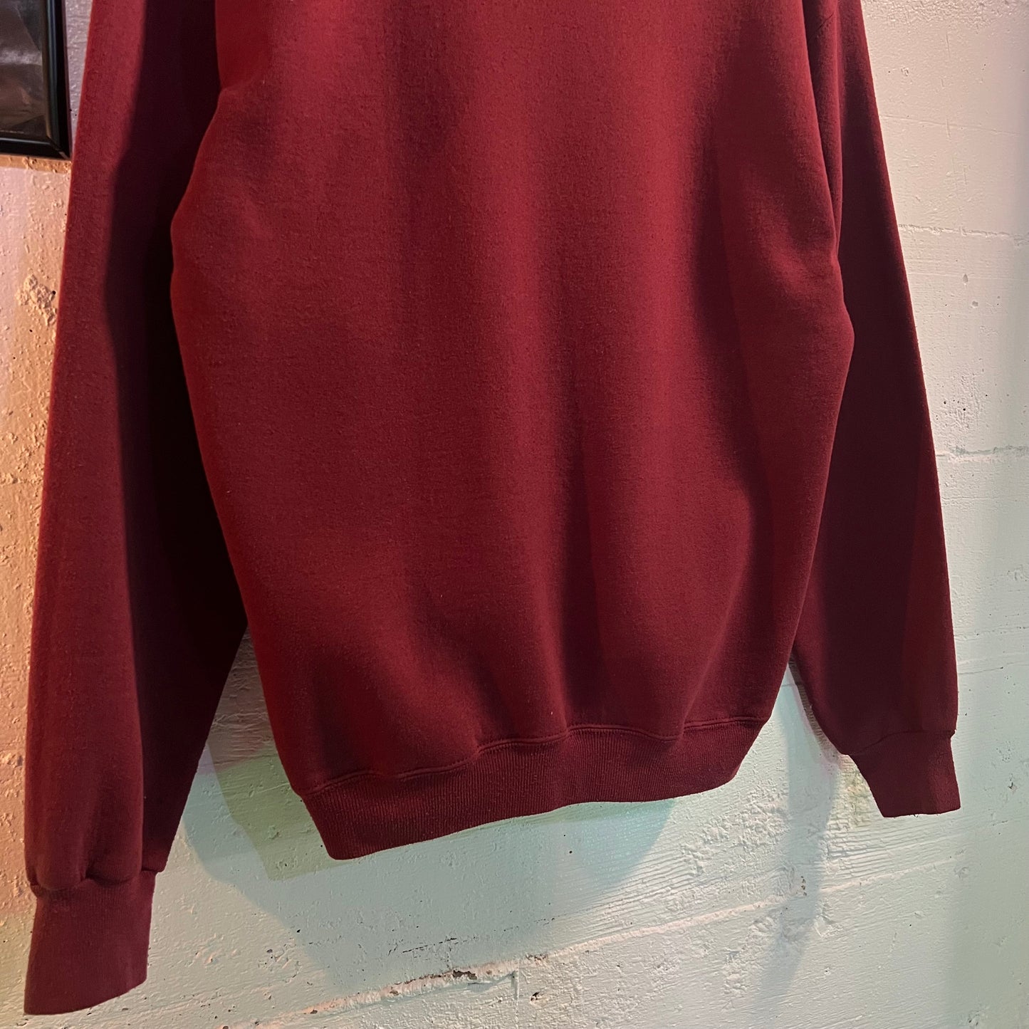 Vintage 80’s Russell Athletic Blank Crewneck Sweatshirt - Size Large - Maroon