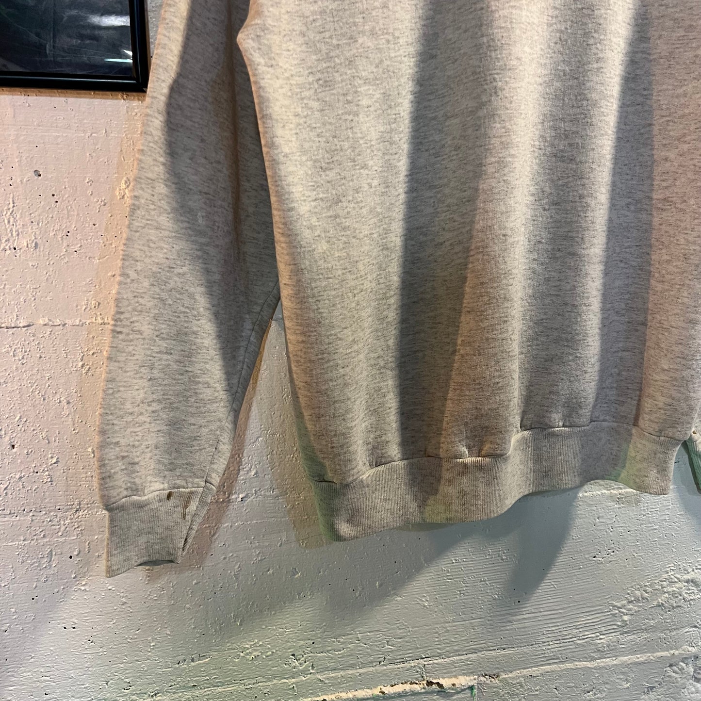 Vintage Distressed Embroidered Dive Utila Honduras Crewneck Sweatshirt - Size Small - Heather Grey