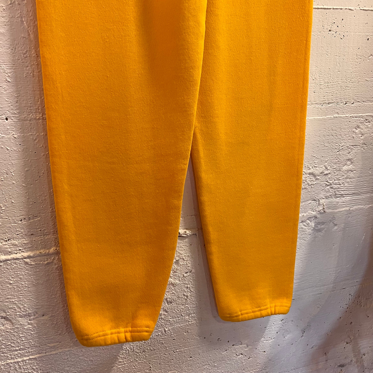 Vintage 90’s Dead-Stock Lee Sturdy Sweats Heavyweight Fleece Lined Sweatpants - Size Small - Made In USA - Yellow