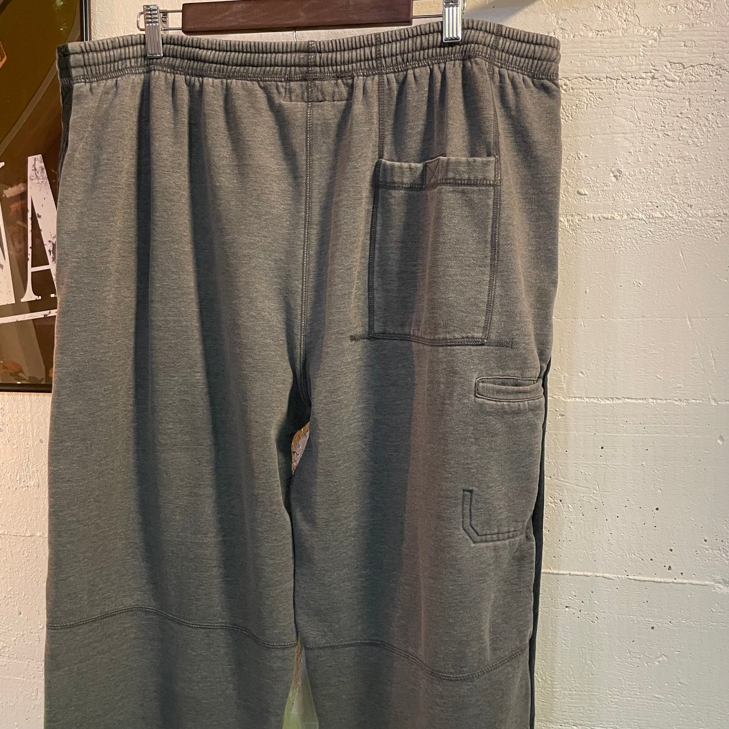 Vintage 2000's Baggy Loose Fit Distressed Side Stripe Sweatpants - Size Large - Charcoal Gray/Black