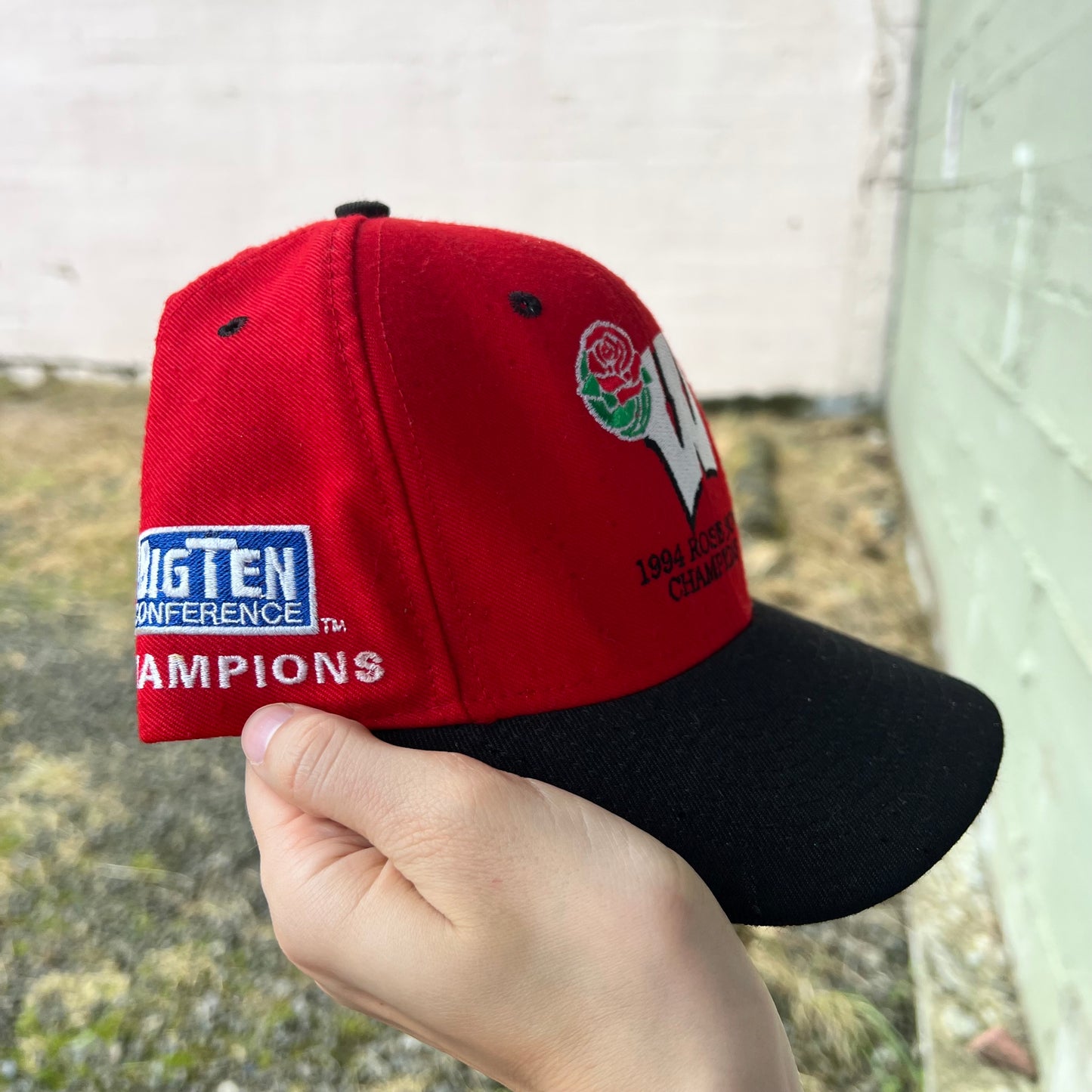 Vintage Nutmeg Mills Wisconsin Badgers '94 Rose Bowl Champions Snapback Hat - O/S - Made In USA