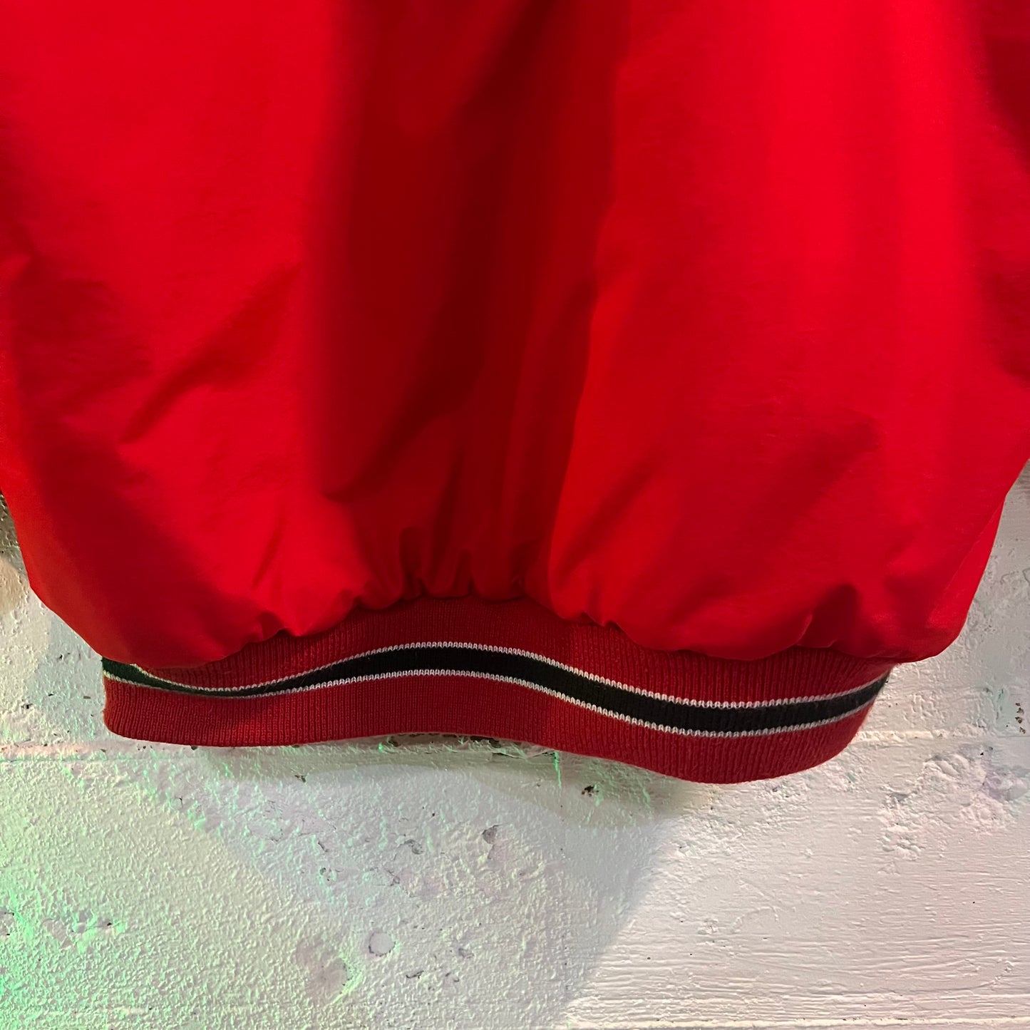 Vintage 90's Chicago Bulls Hooded Starter Jacket - Size XL - Red/Black