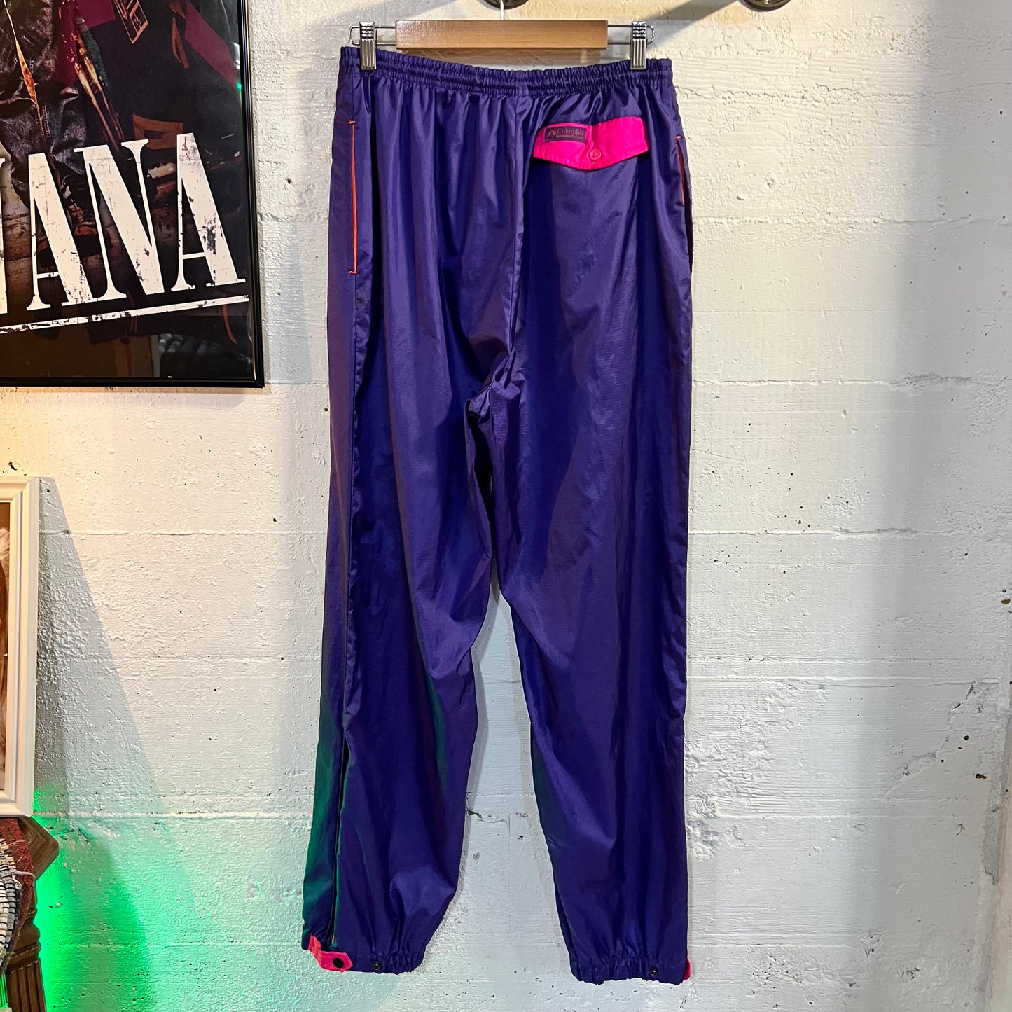 Vintage Columbia Women’s Windbreaker Top & Bottom Set - Size XL/L - Made In Taiwan - Purple/Pink/Orange