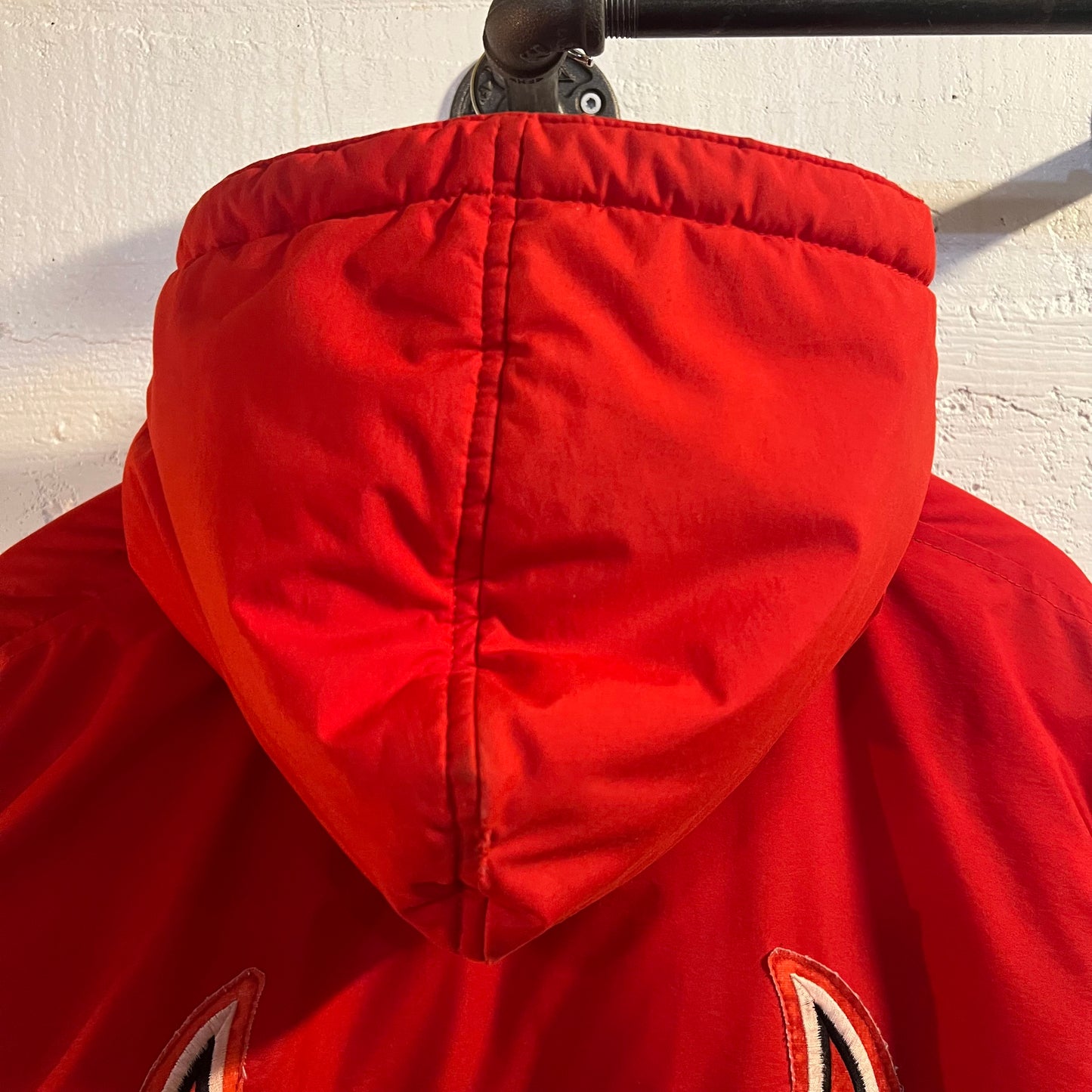 Vintage 90's Chicago Bulls Hooded Starter Jacket - Size XL - Red/Black