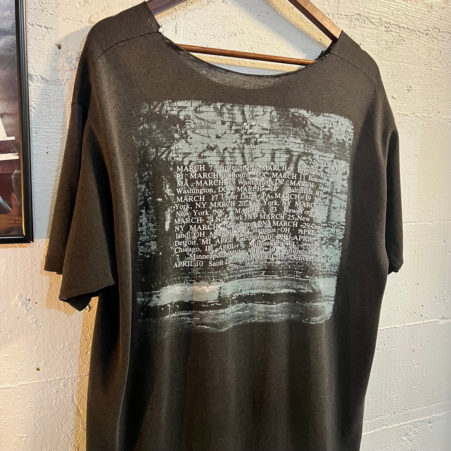 Vintage 80’s Distressed Lou Reed ‘New York’ Tour Band T-Shirt - Size Large - Faded Black/Grayish Blue