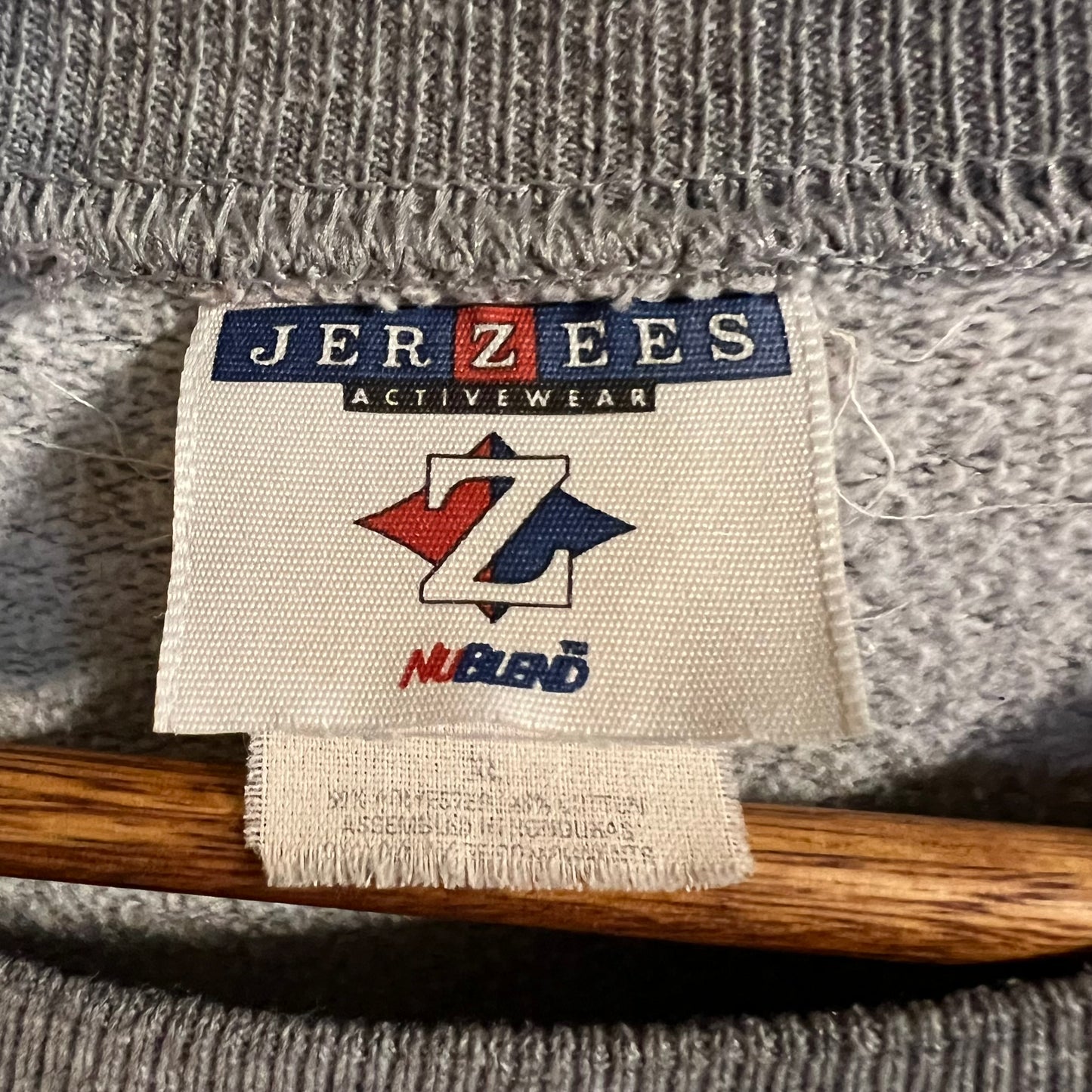 Vintage 90's Jerzees 'American Dream' Crewneck Sweatshirt - Size XL - Gray