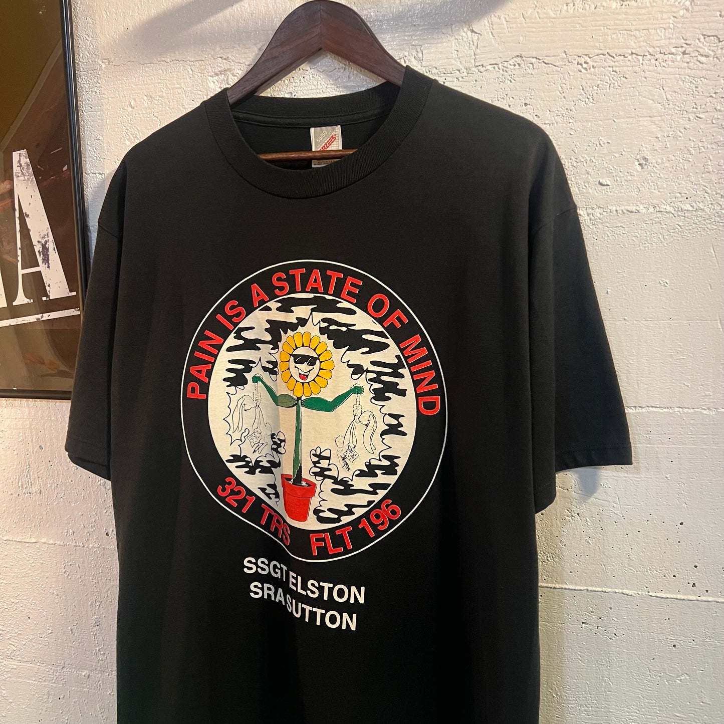 Vintage 90's Military Squadron 'Pain is a state of mind' Graphic T-Shirt - Size XL - Made In USA - Jerzees - 1996
