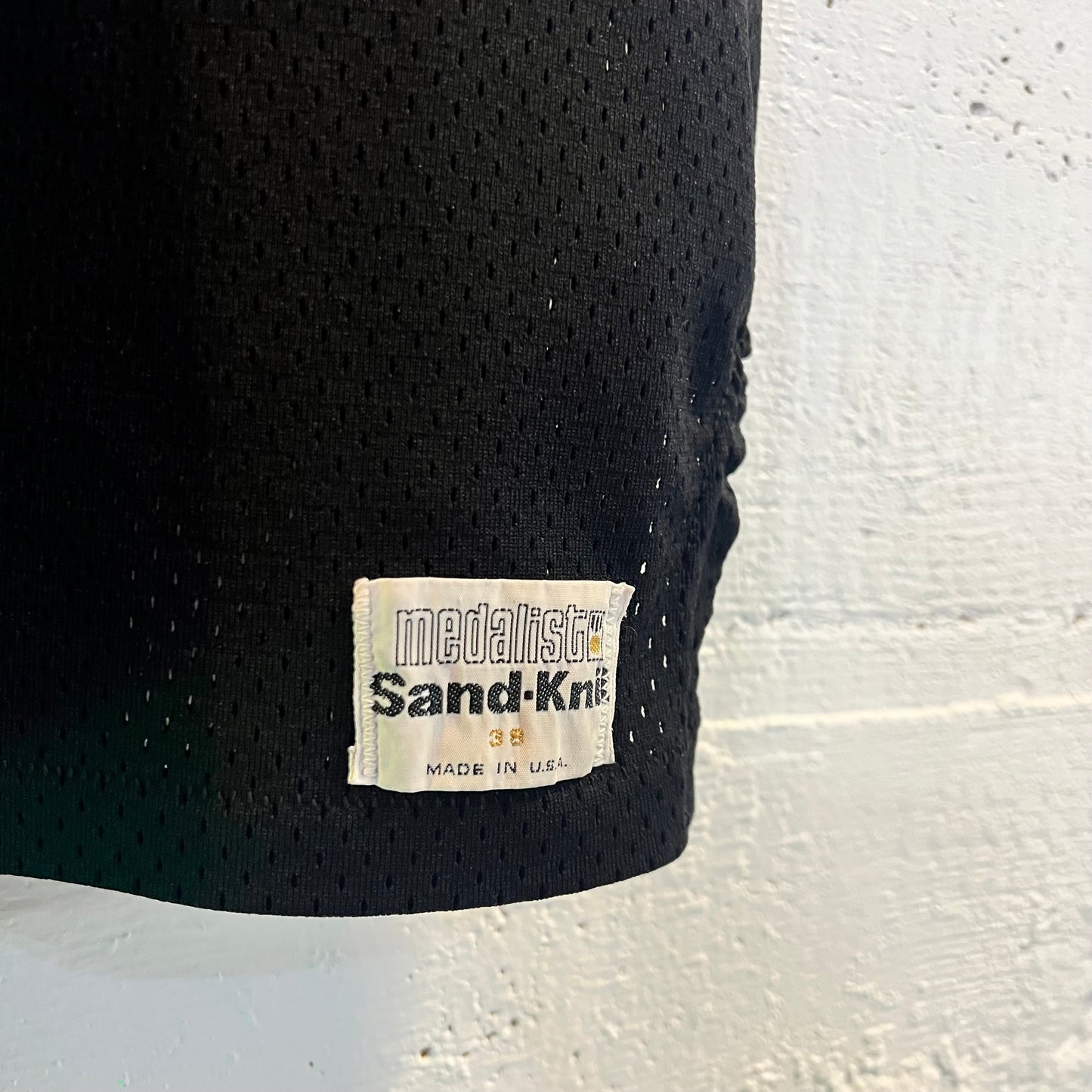 True Vintage 1970's Sand-knit 'Seaside Seagulls' Basketball Jersey - Size 38 (S) - Made In USARed/Black/White