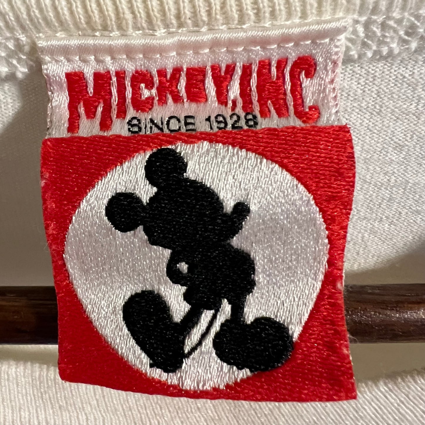 Vintage 90's Disney Mickey Inc. Minnie Disneyland T-Shirt - Size XL - Made In USA