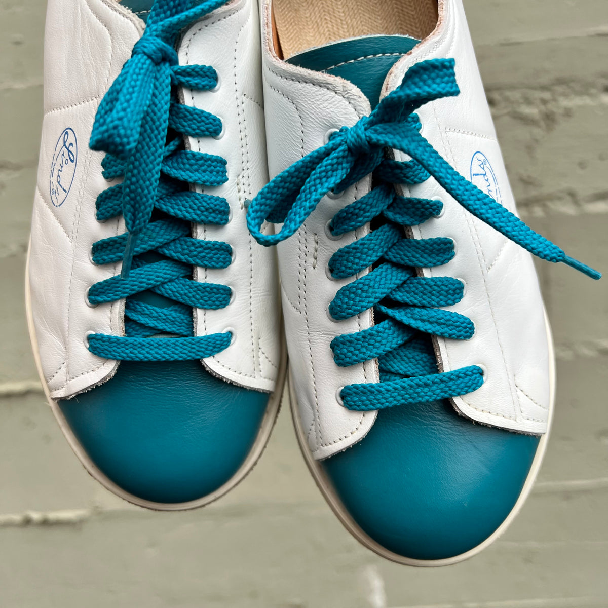 Vintage Linds 2-Tone Leather Lace Up Bowling Shoes - Size 6.5W/5M - Made In USA - Blue/White