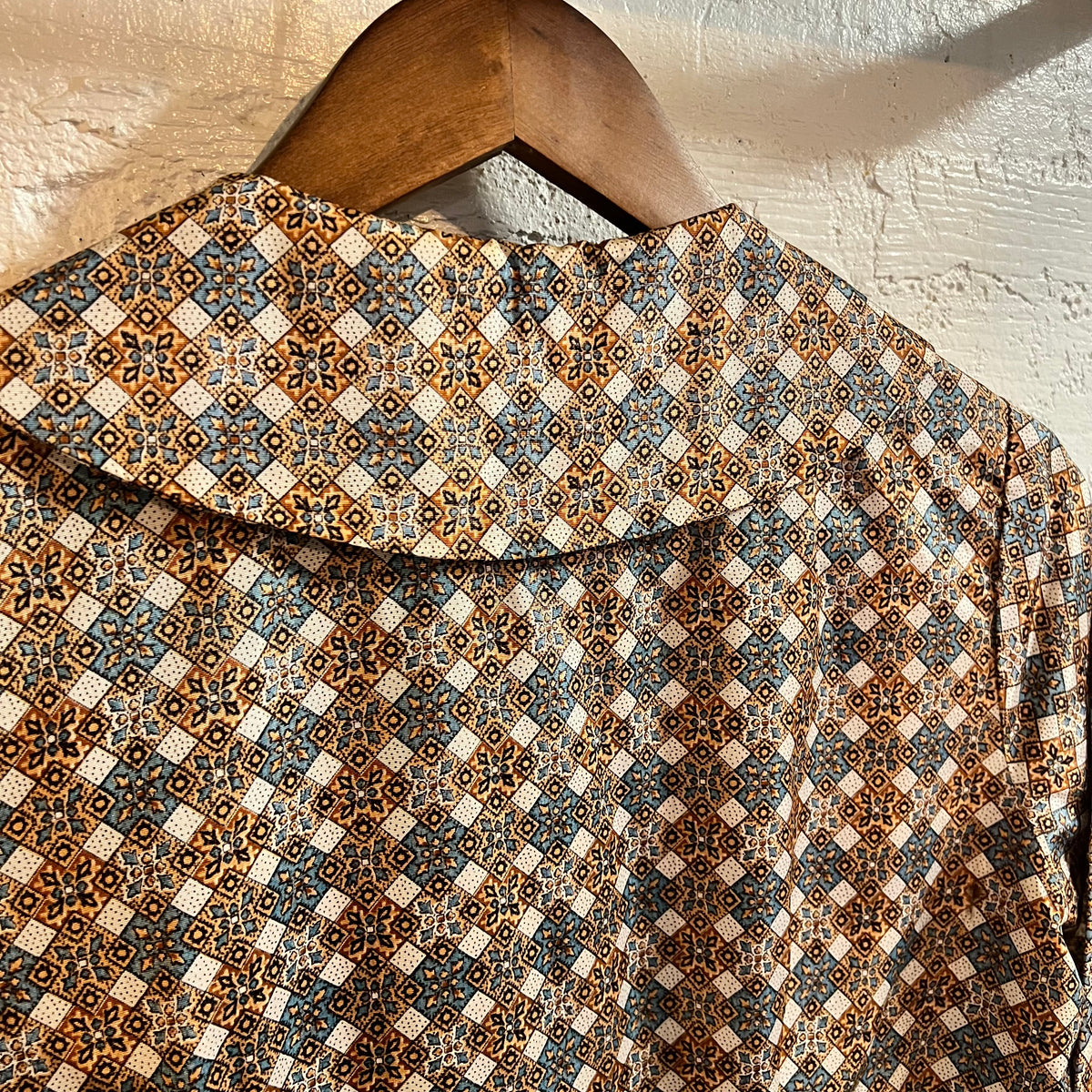 True Vintage 1960's Kerrybrooke Sears Roebuck And Co. Mid Length Geometric Tile Pattern Shirt Dress - Size Large - Made In USA