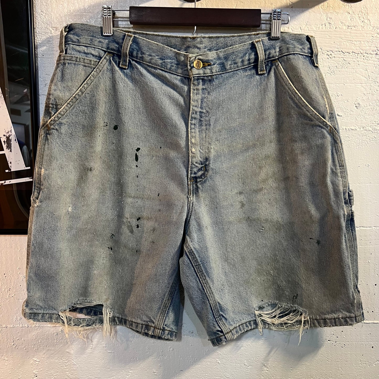 Vintage Distressed Carhartt Denim Cargo Shorts - Size 36 - Faded Light Wash