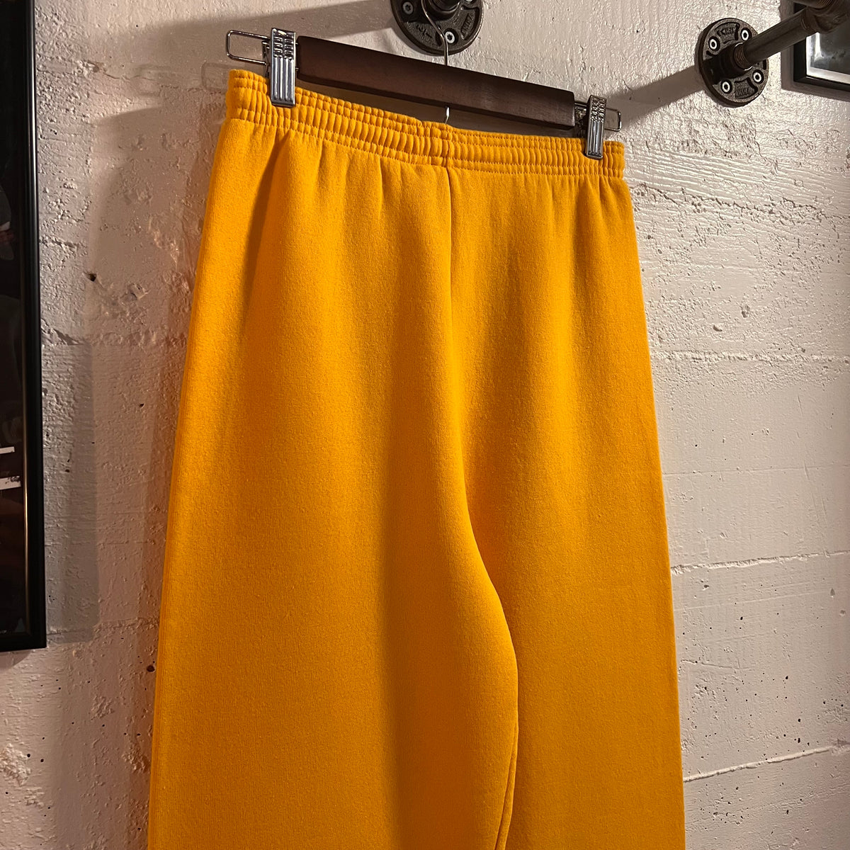 Vintage 90’s Dead-Stock Lee Sturdy Sweats Heavyweight Fleece Lined Sweatpants - Size Small - Made In USA - Yellow