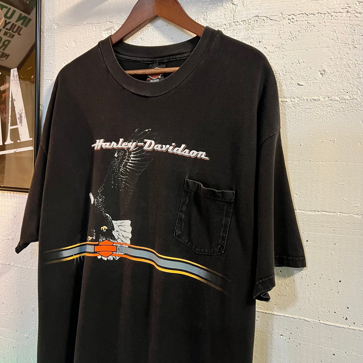 Vintage 90's Harley Davidson Danbury, Connecticut 'Eagle' Pocket T-Shirt - Size 2XL - Made In USA - Black/Multicolor