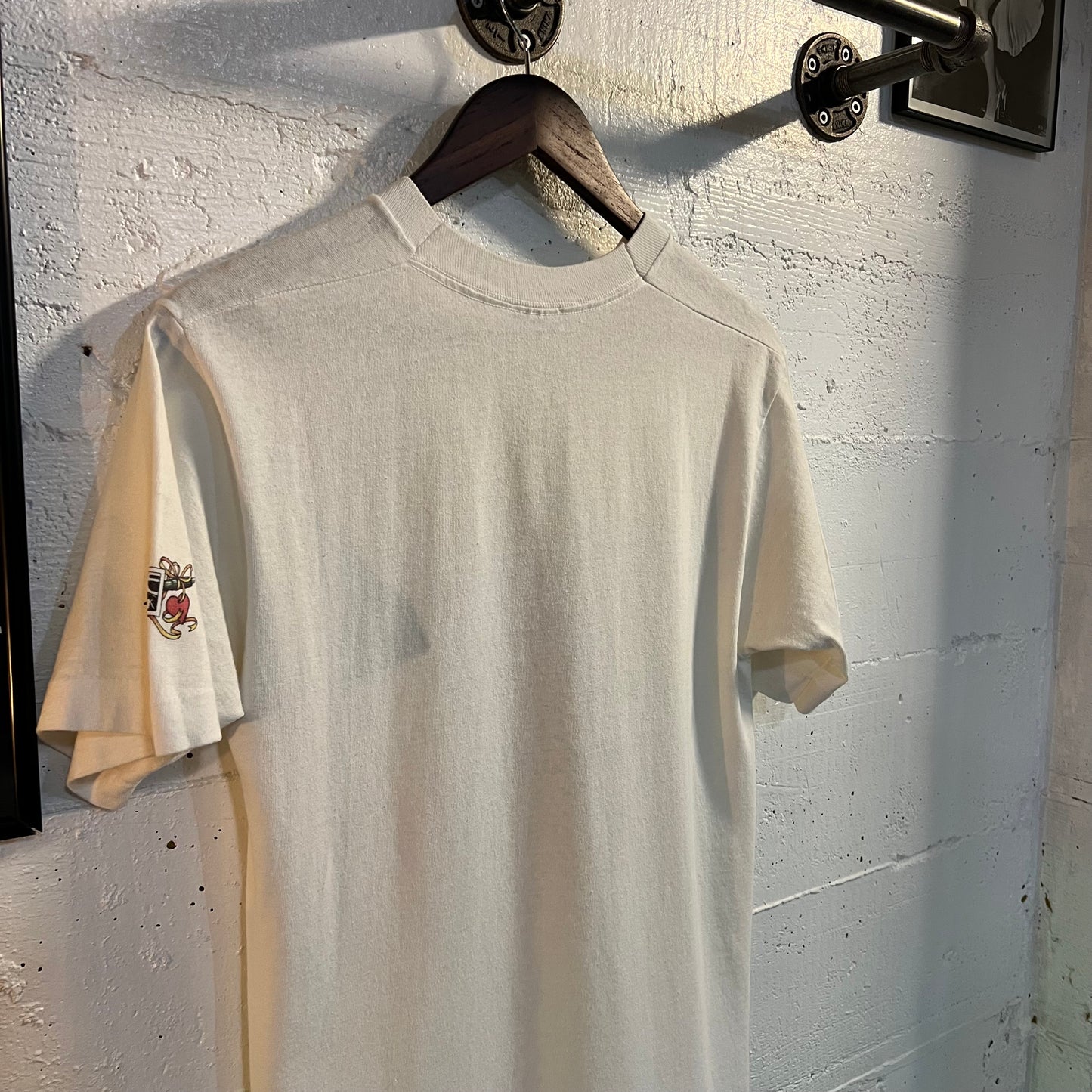 Vintage 1984 Mary Engelbreit ‘A Day At The Beach’ Single Stitch Art T-Shirt - Size Small - Made In USA - White/Multicolor