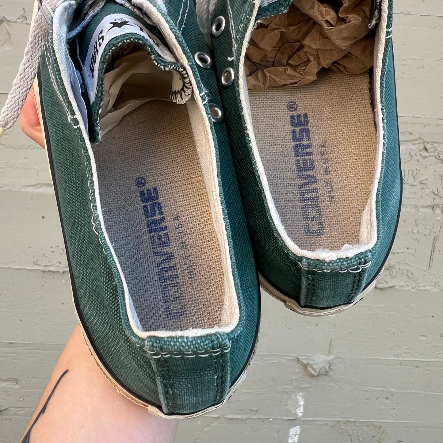 Vintage 90's Forest Green Converse Chuck Taylor Low Top Shoes - Size 6M/7W - Made In USA