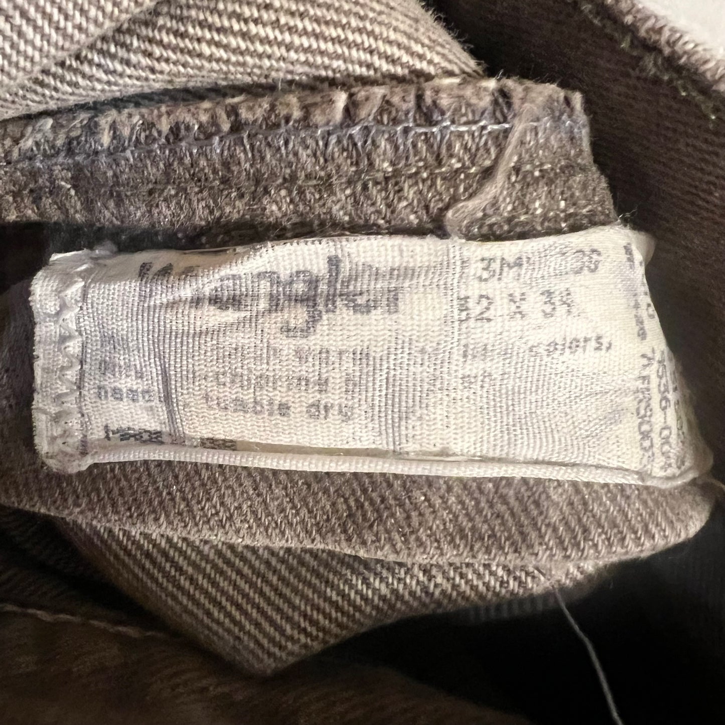 Vintage 90's Wrangler 13WMZBG Brown Denim Cowboy Cut Jeans - Size 32" x 34" - Made In USA - 100% Cotton - Brown