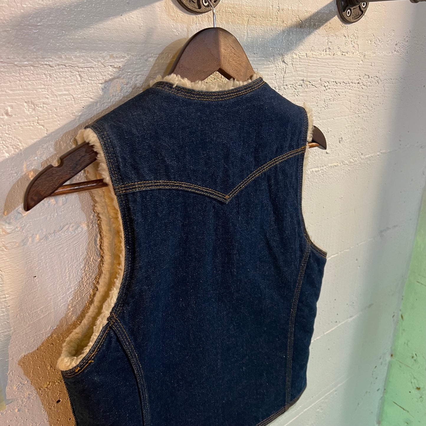 Vintage 1970's Levis Orange Tab Sherpa Lined Denim Vest - Size Small - Made In USA
