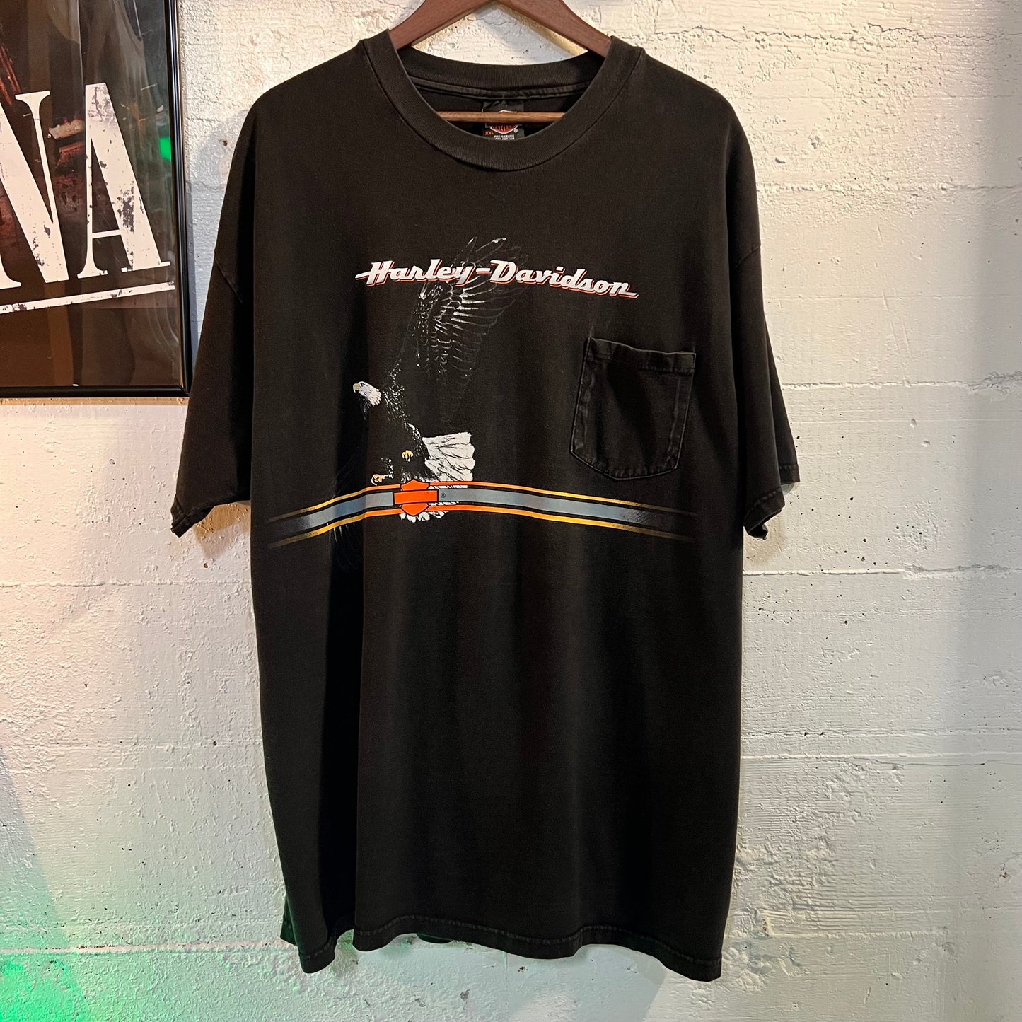 Vintage 90's Harley Davidson Danbury, Connecticut 'Eagle' Pocket T-Shirt - Size 2XL - Made In USA - Black/Multicolor