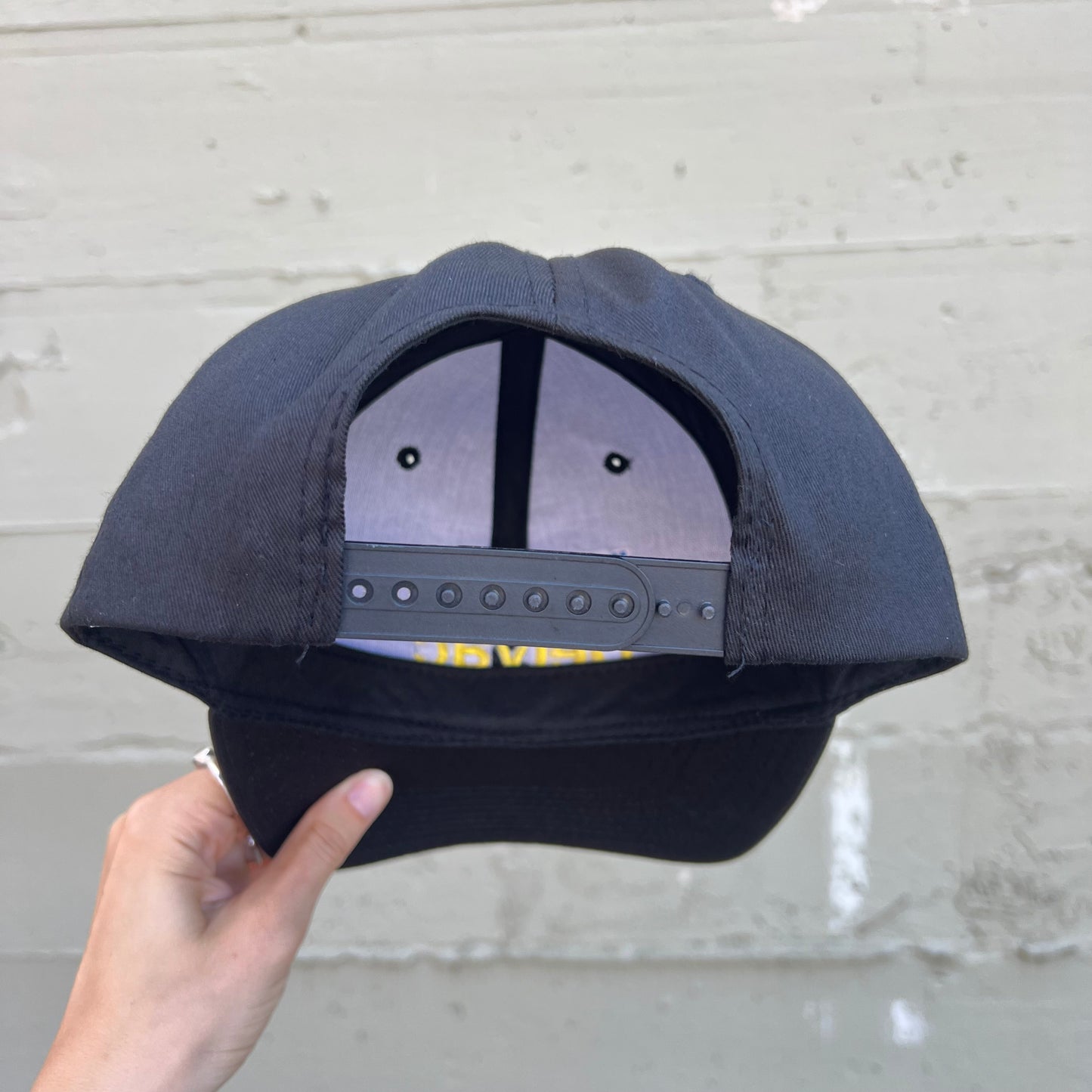 Vintage Embroidered Mobil Gas Delvac Snapback Hat - One Size Fits All - Black