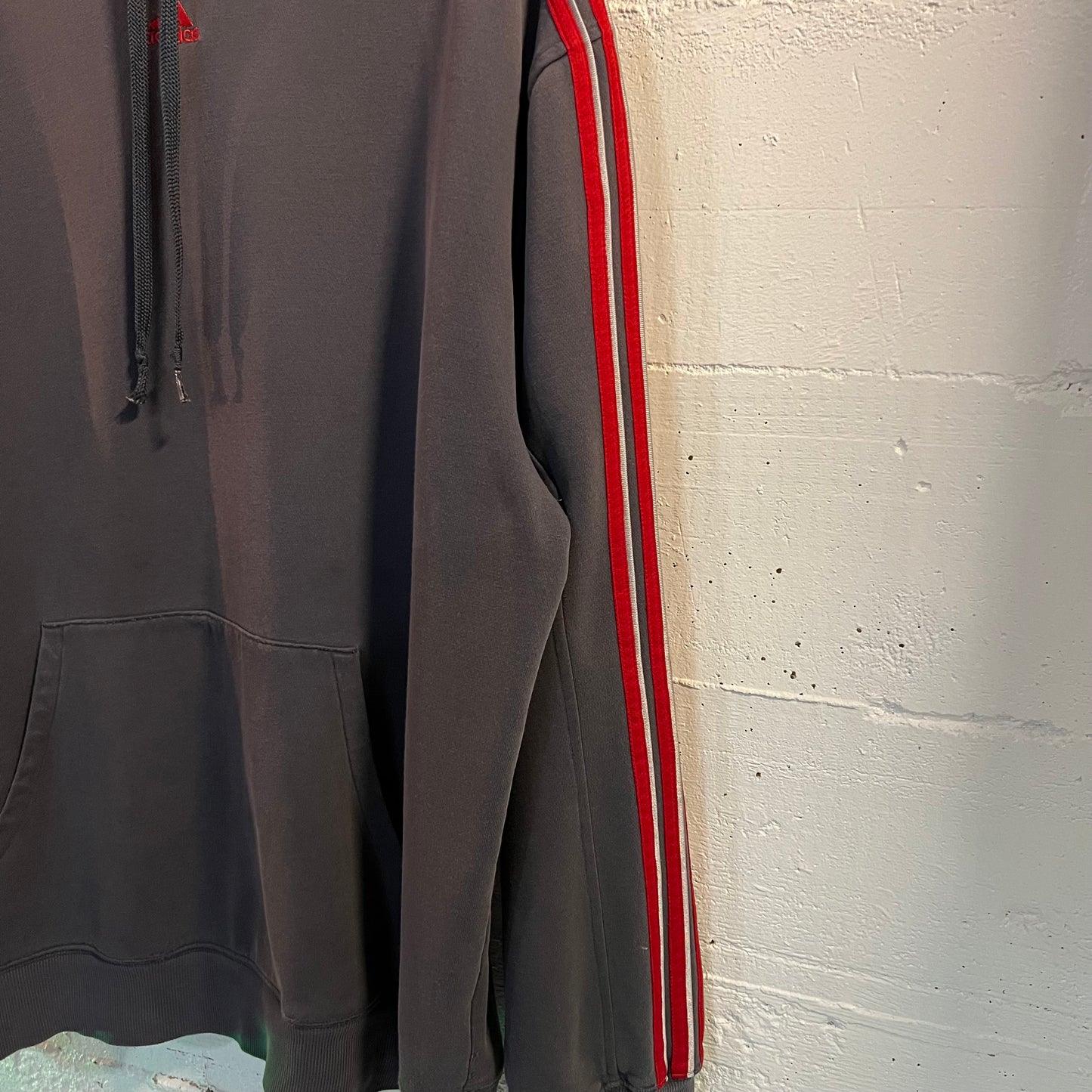 Vintage 2004 Adidas Center Three Stripe Logo Oversized Hoodie - Size XL - Red/Gray
