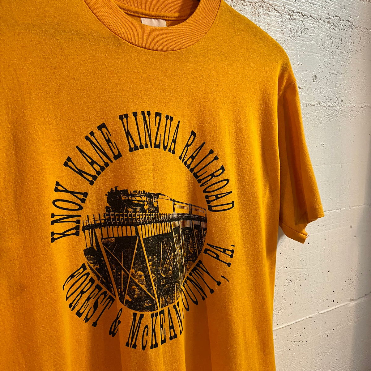 Vintage 80’s Knox Kane Kinzua Railroad, PA Single Stitch T-Shirt - Size Large - Made In USA - Yellow/Black