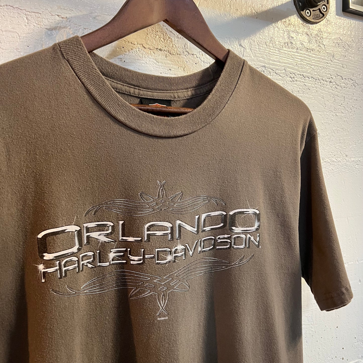 Y2K Harley Davidson Orlando, Florida Chrome T-Shirt - Size Large - Made In USA - Grey/Multicolor