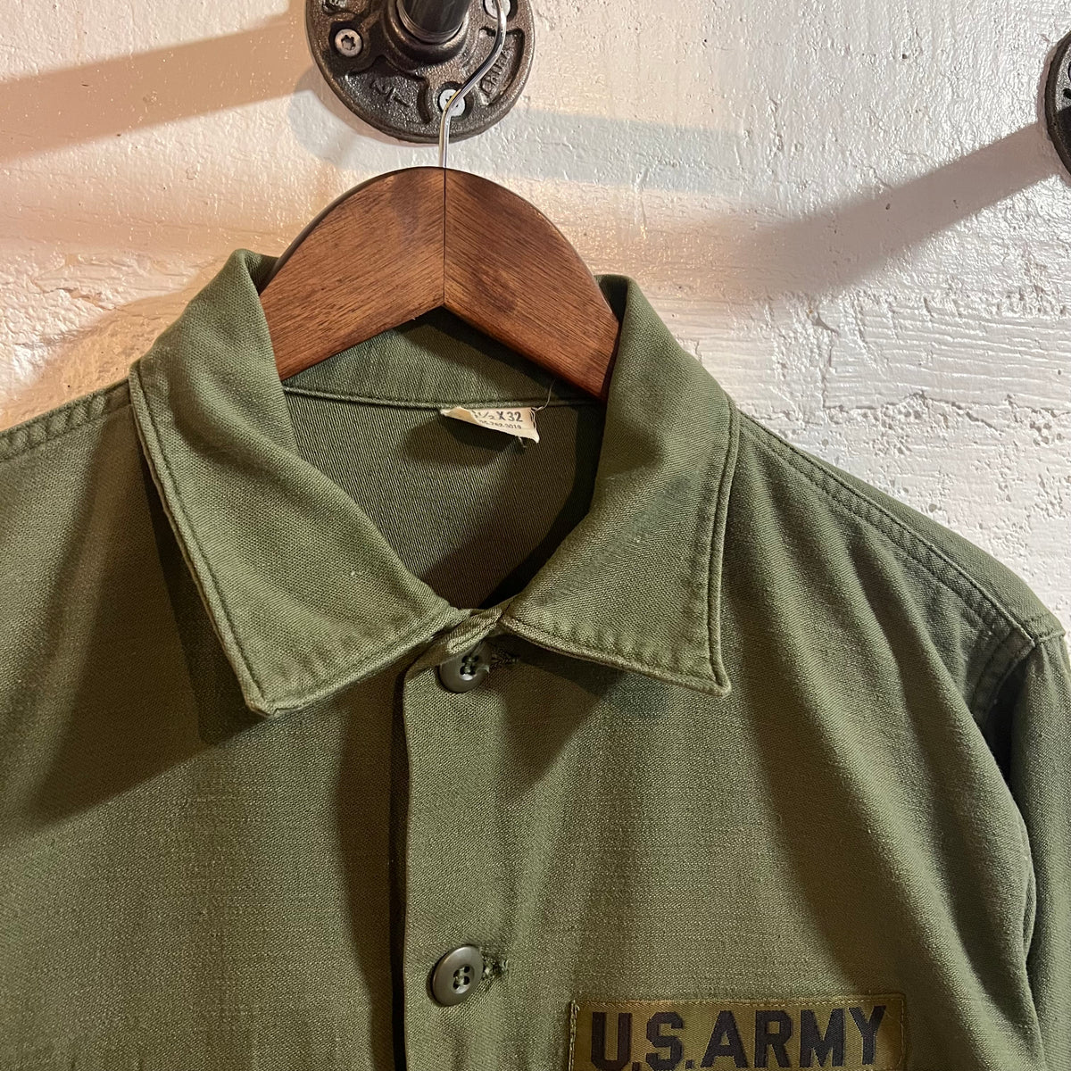 True Vintage 1970's U.S. Army OG-107 Cotton Sateen Class 1 Shirt - Size Large (16.5x32) - Made In USA - Cotton Sateen - Olive Drab