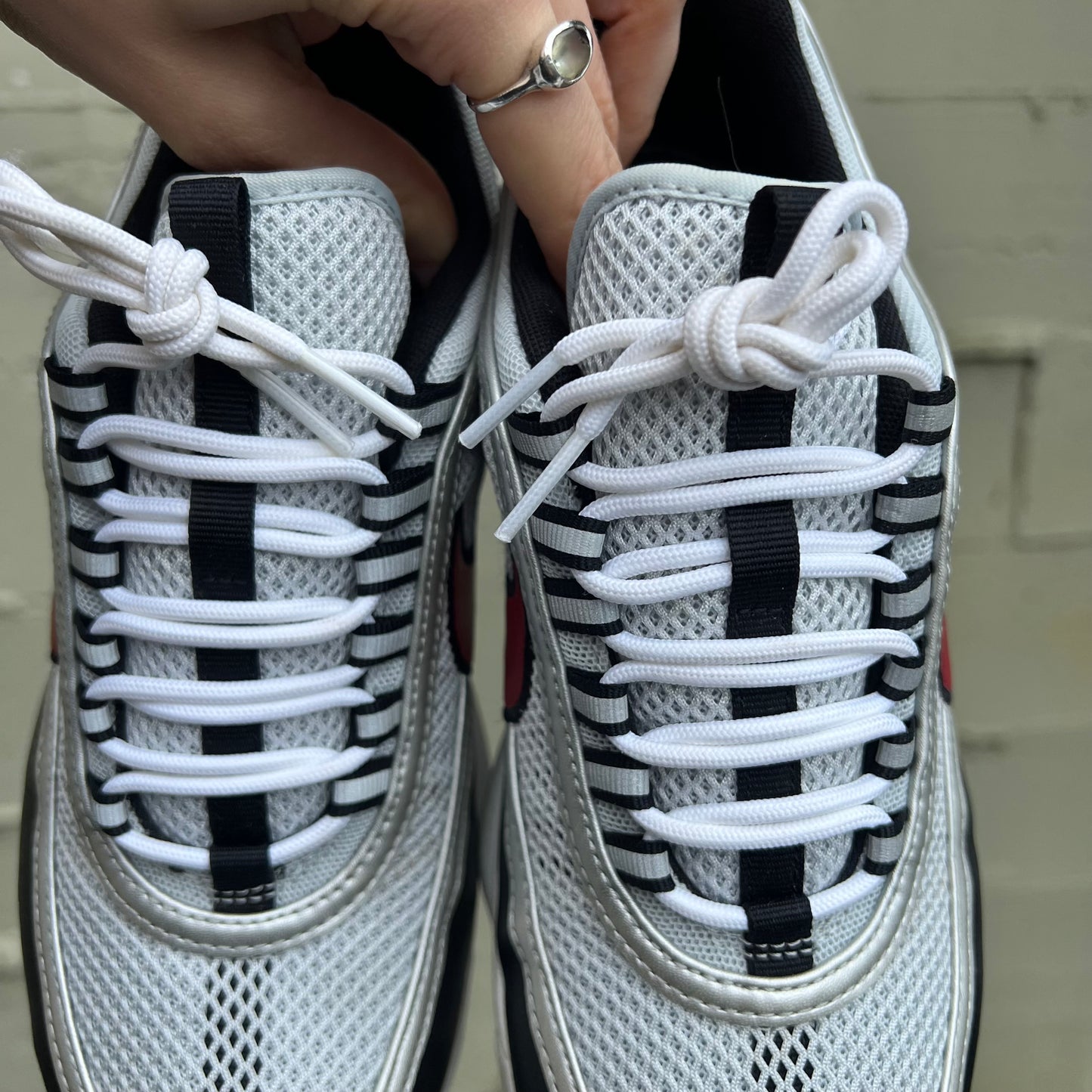 *Pre-Owned*2016 Women's Nike Air Zoom Spiridon "Silver Red' - Size 7.5W/6M - 905221-002