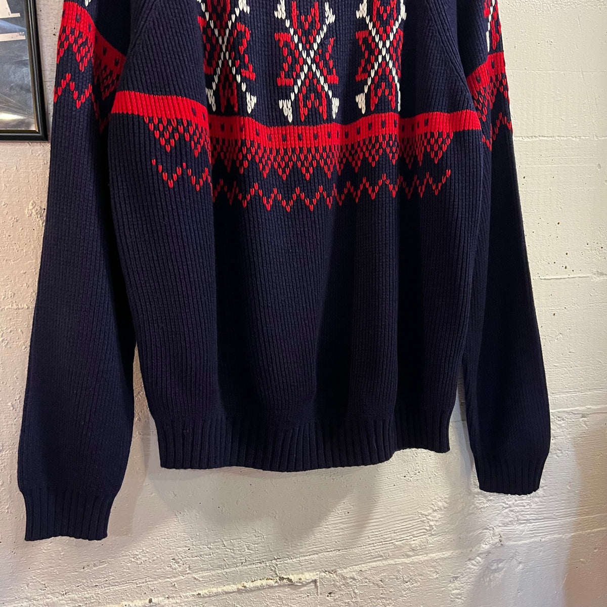Vintage 70’s JCPenney Fair Isle Geometric Patterned Knit Raglan Sweater - Size Medium - Red/Navy/White