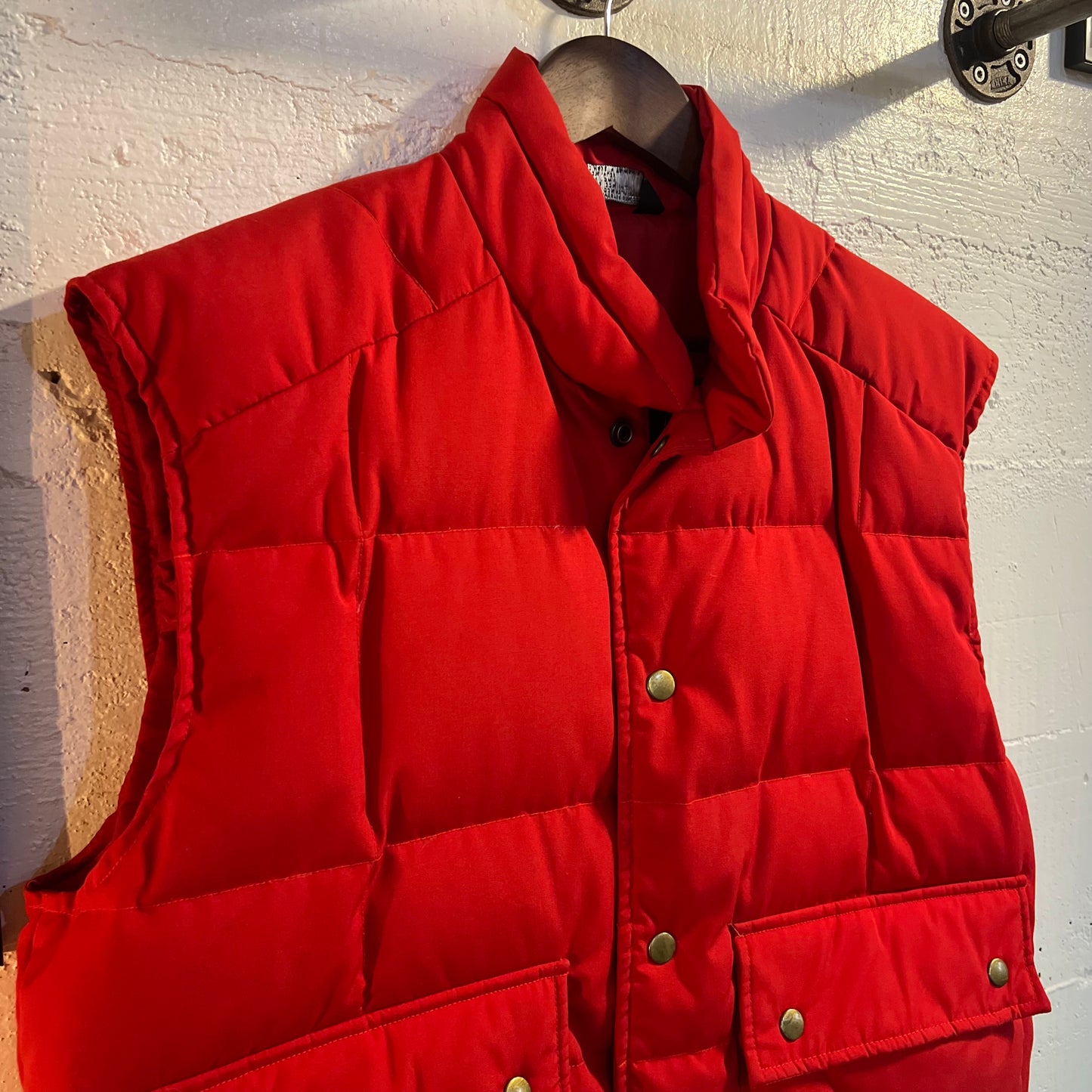 Vintage 1980's Black Sheep Western Down Puffer Snap Vest - Size Medium - Red
